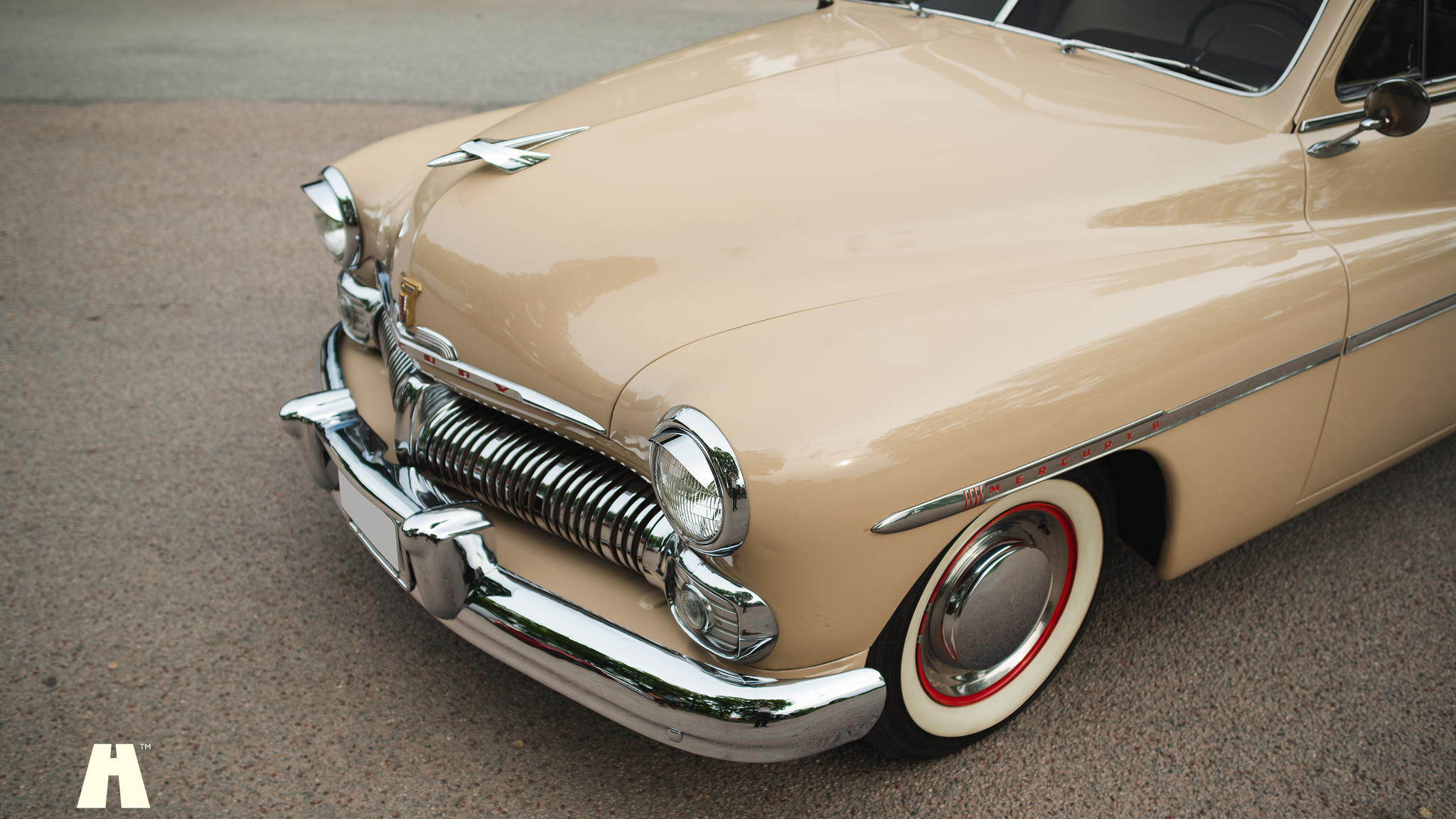 Aussenfoto 1950 Mercury Eight Sport Sedan