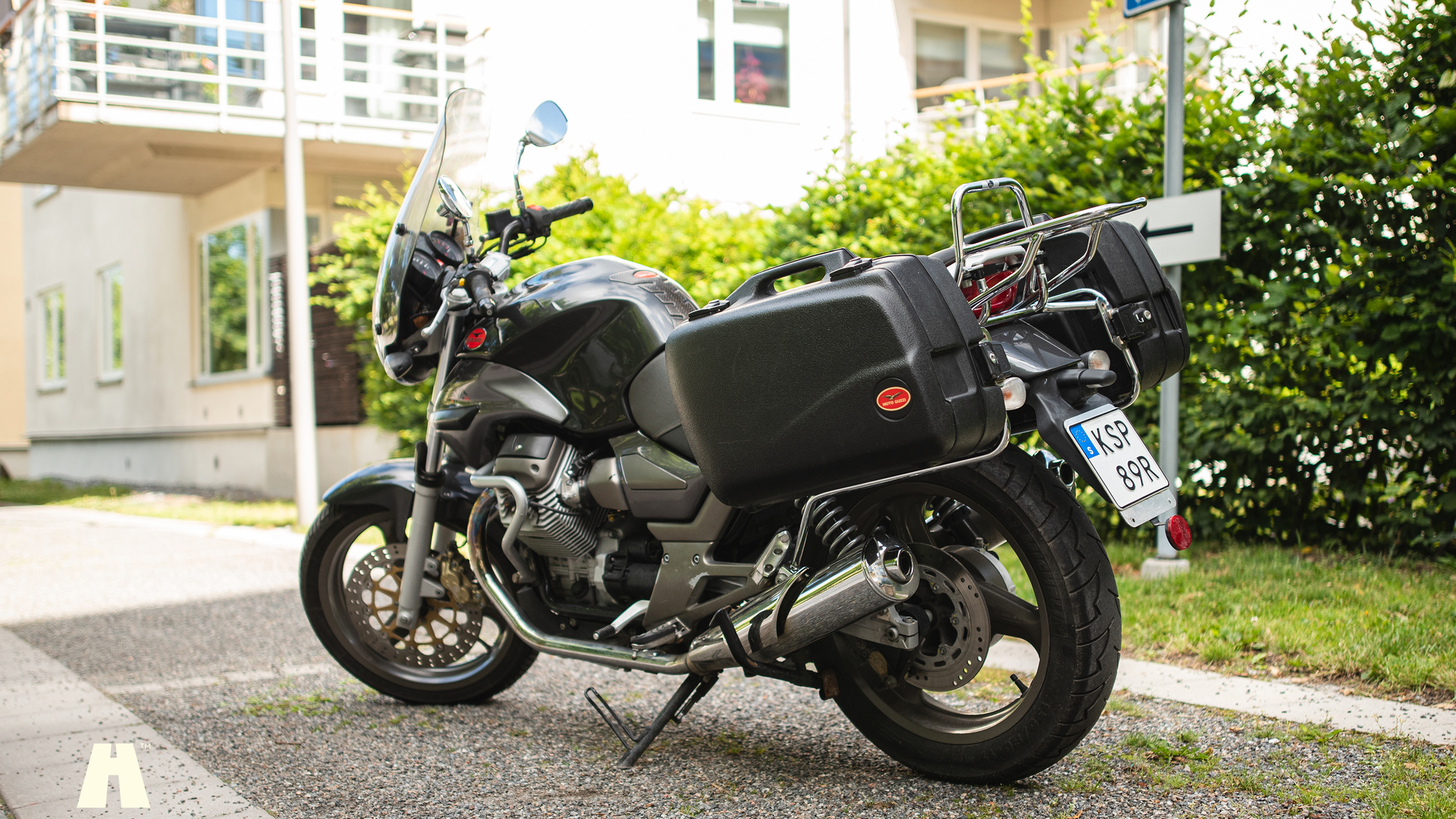 Aussenfoto 2005 Moto Guzzi Breva 750i
