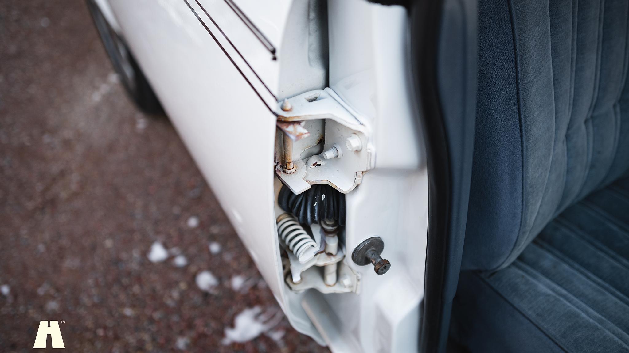 Innenraumfoto von 1994 Oldsmobile Cutlass Ciera Sedan 3.1 (38)