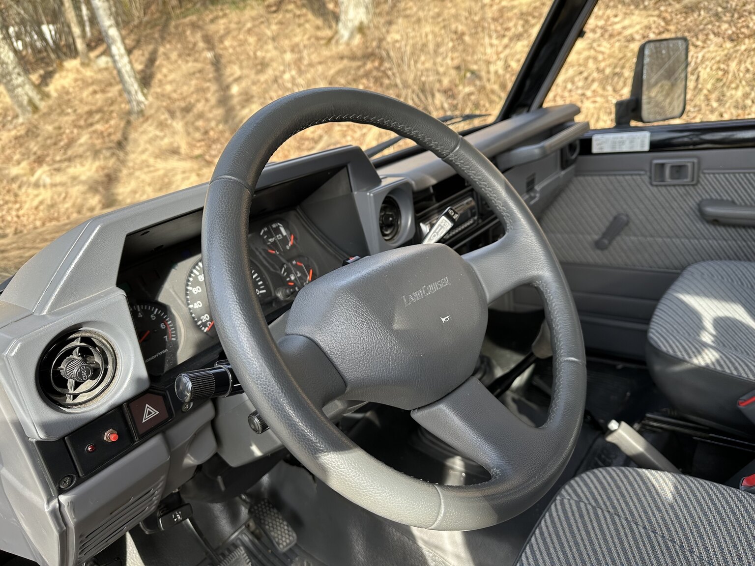 Interior image of 1993 Toyota Land Cruiser Serie 70