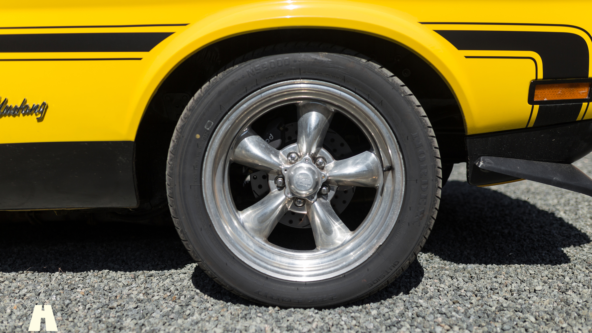 Exterior image of 1971 Ford Mustang 429 Cabriolet (32)