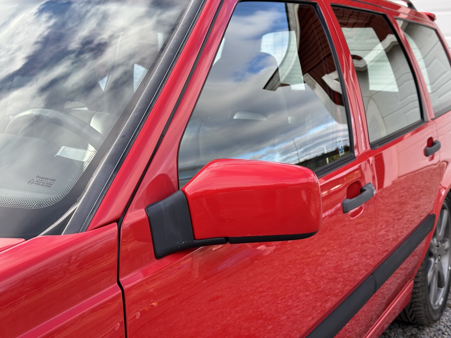 Exteriörbild på 1997 Volvo 850 R