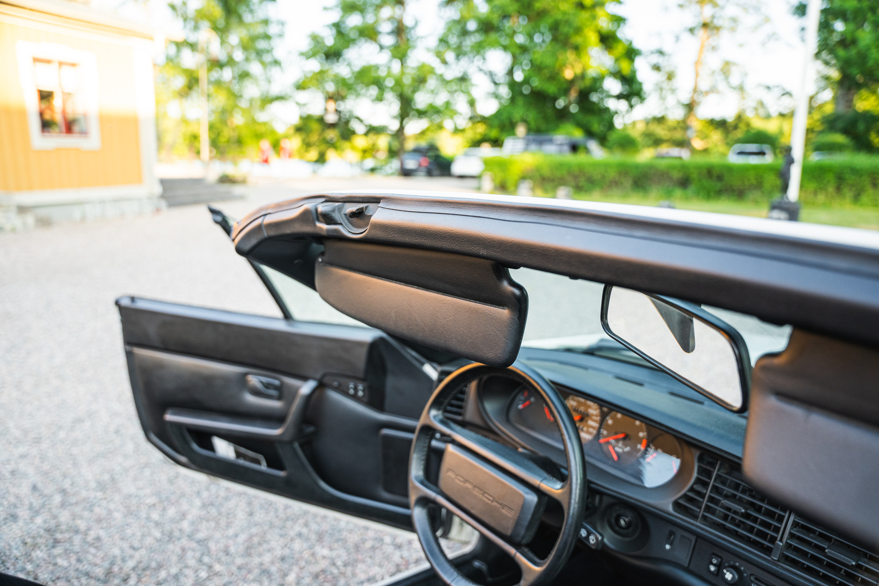 Innenraumfoto von 1991 Porsche 944 Turbo Cabriolet