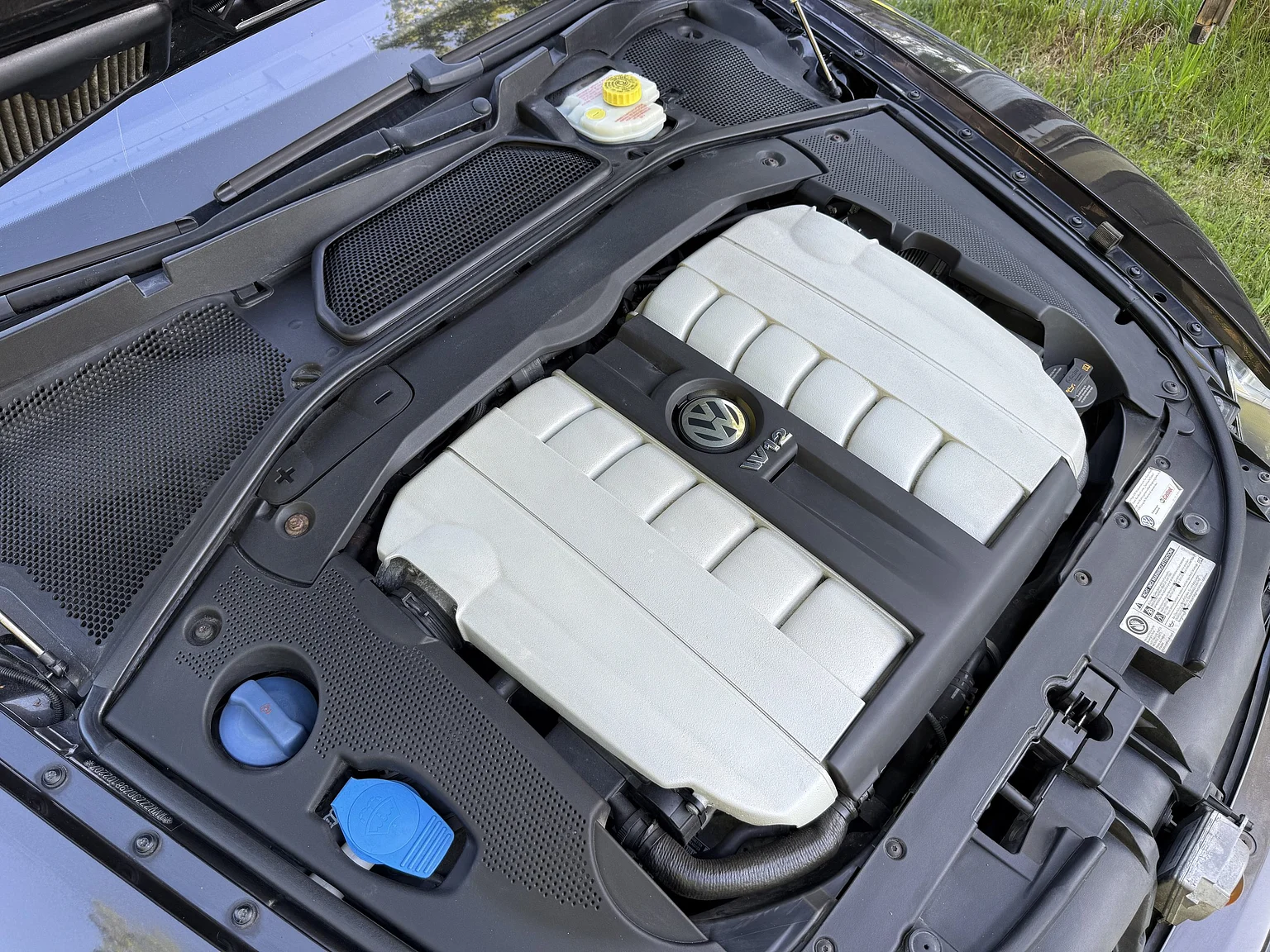 Image of 2009 Volkswagen Phaeton W12 LWB Executive (3) mechanics