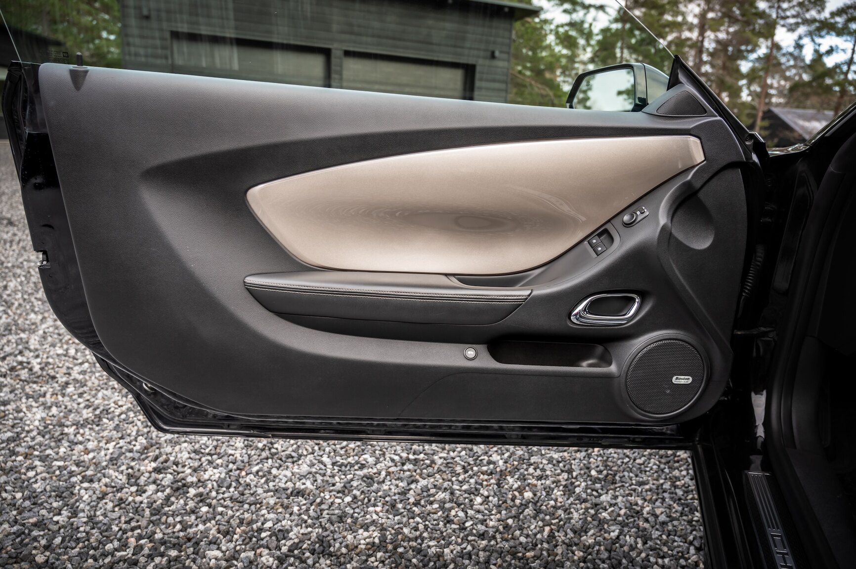 Interiörbild 2010 Chevrolet Camaro SS (47)