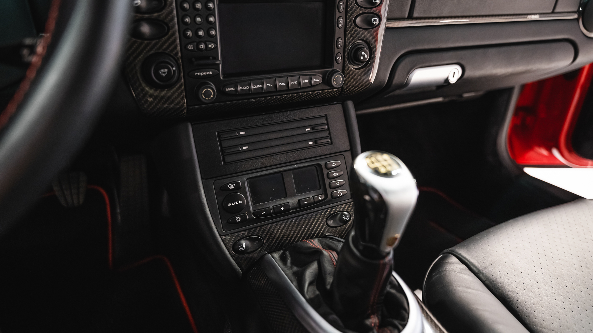 Innenraumfoto von 2003 Porsche 996 Carrera 2