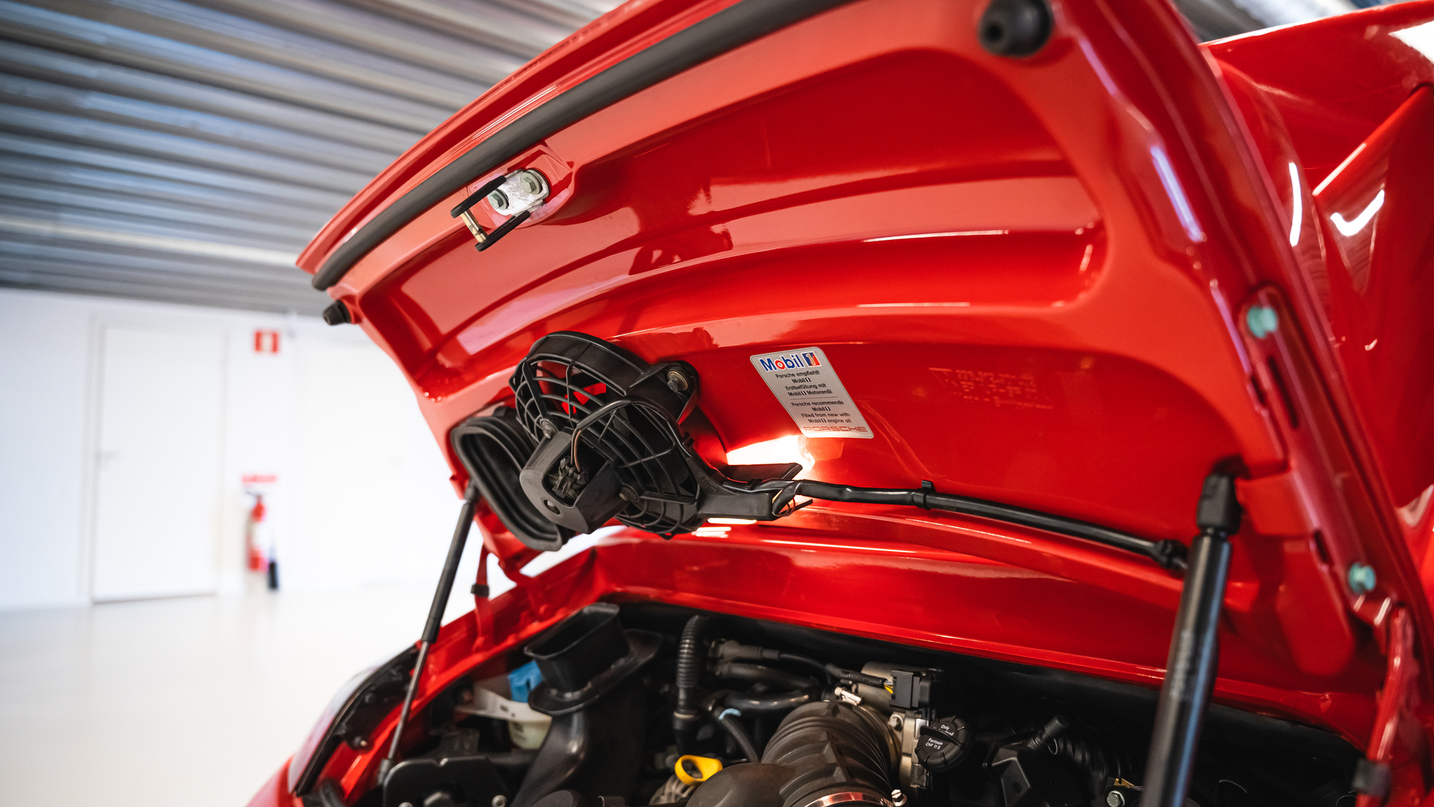 Image of 2003 Porsche 996 Carrera 2 mechanics