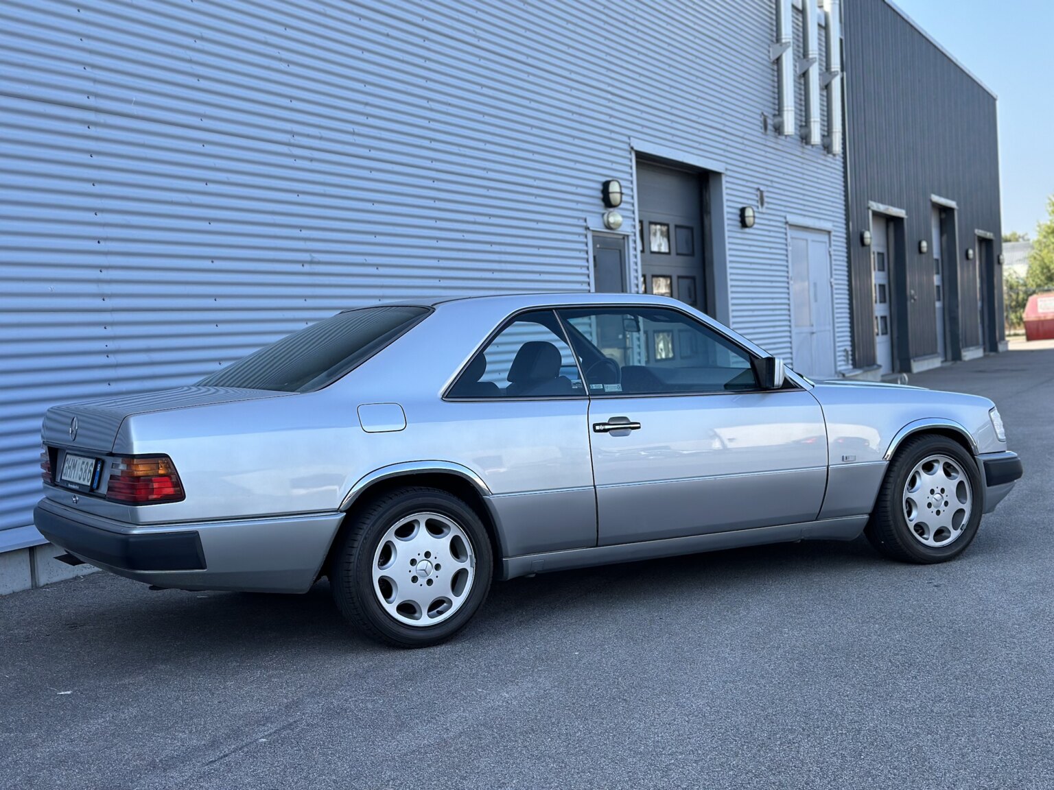 Aussenfoto 1992 Mercedes-Benz 300 CE-24
