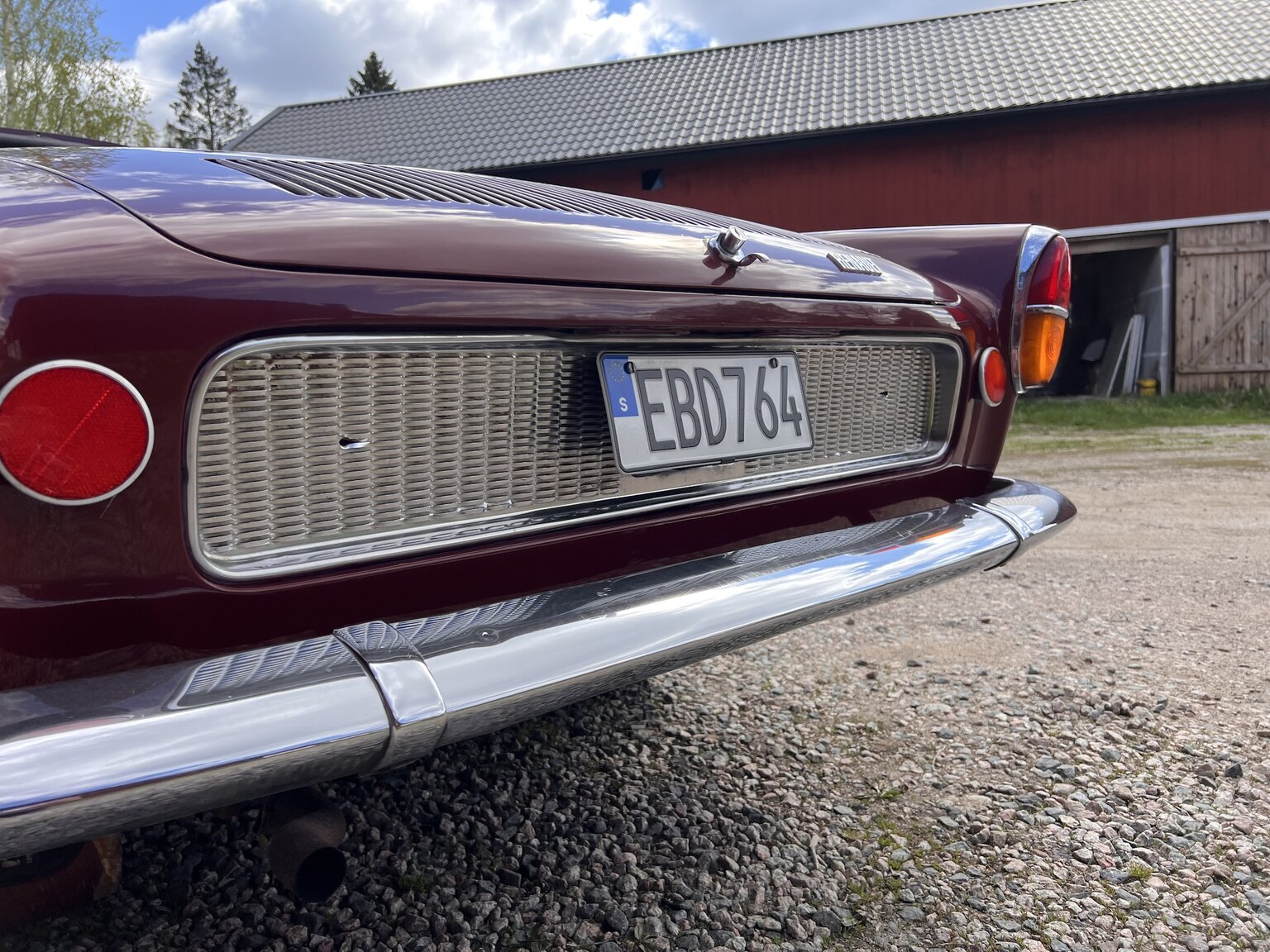 Exterior image of 1967 Renault Caravelle Coupé