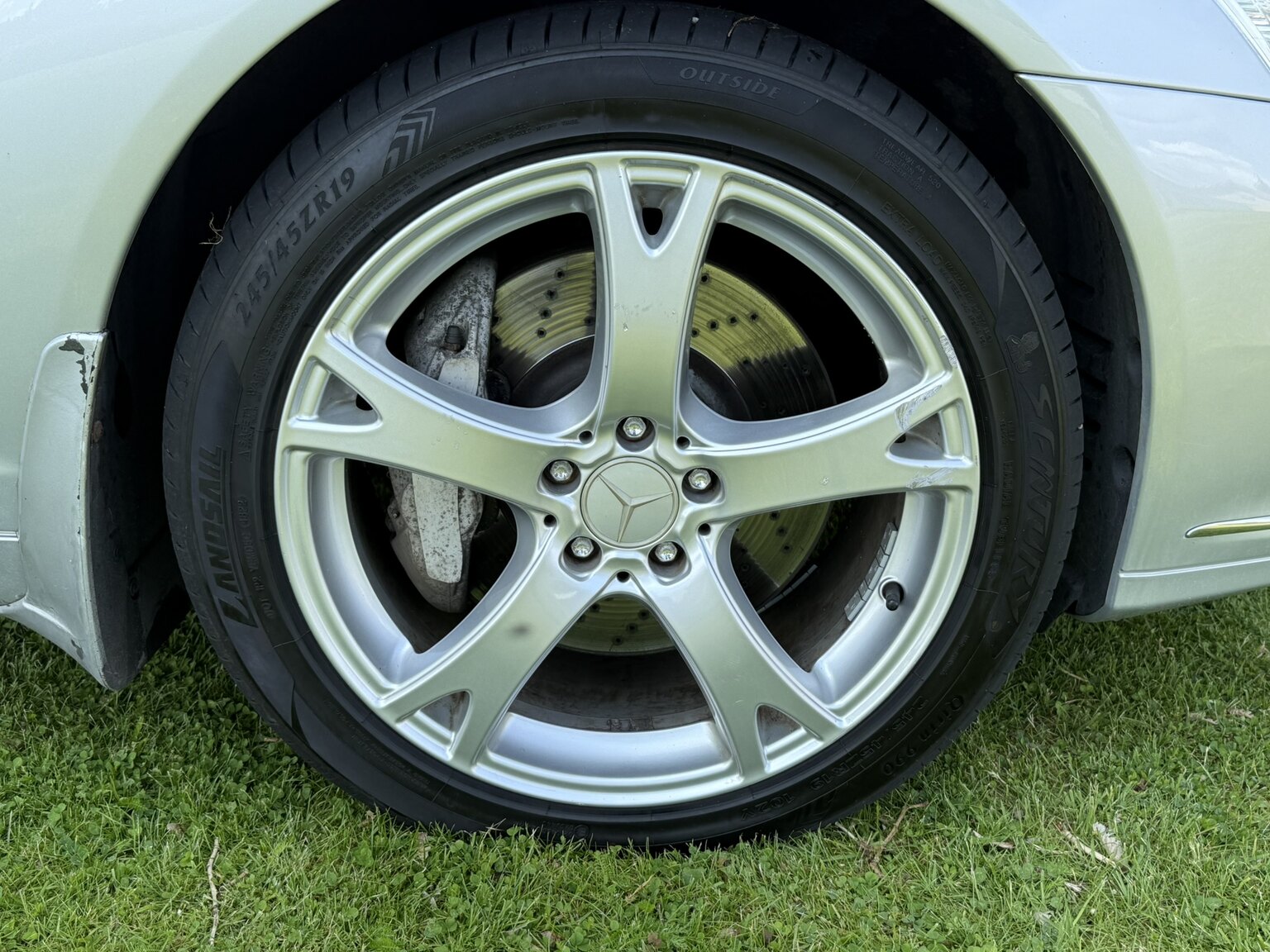 Exteriörbild på 2011 Mercedes-Benz S 500 4MATIC 