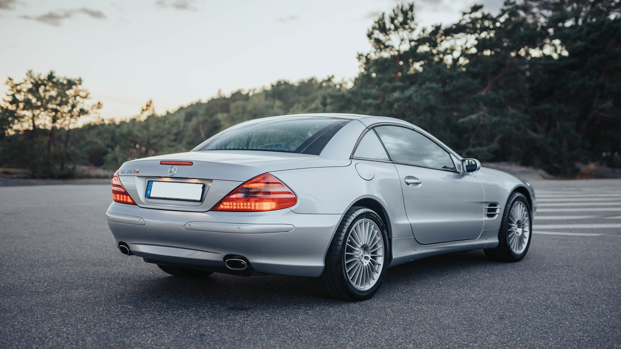 Exteriörbild på 2006 Mercedes Benz SL350 (7)