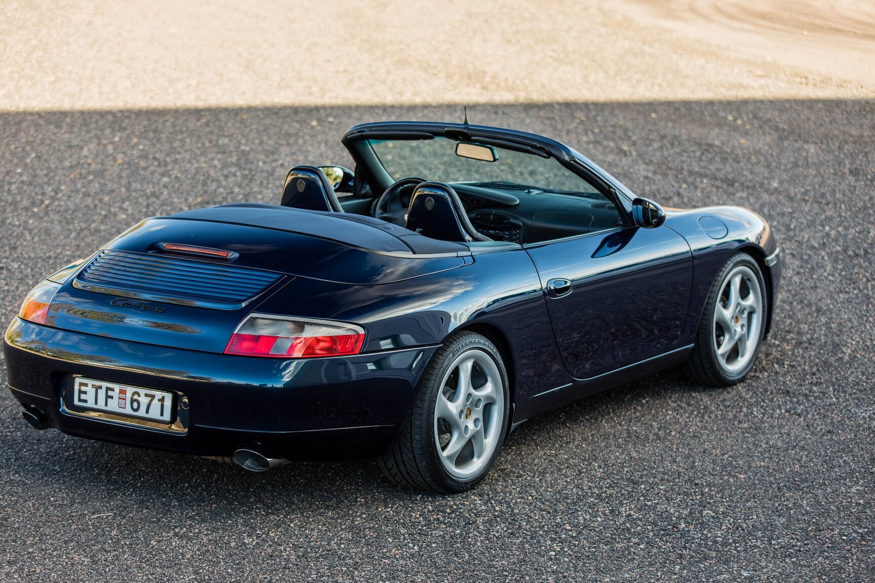 Aussenfoto 1999 Porsche 911 Carrera Cabriolet