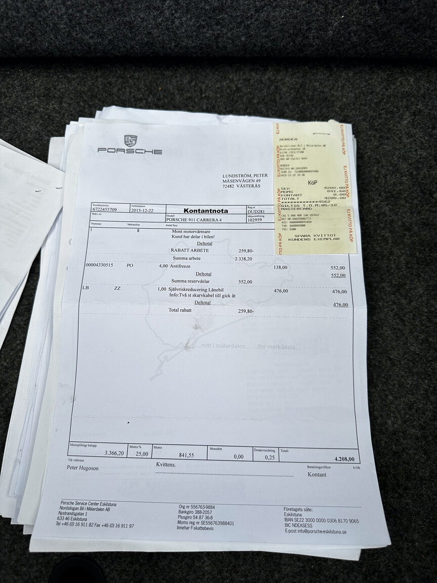 Documentation for 1999 Porsche 911 Carrera 4