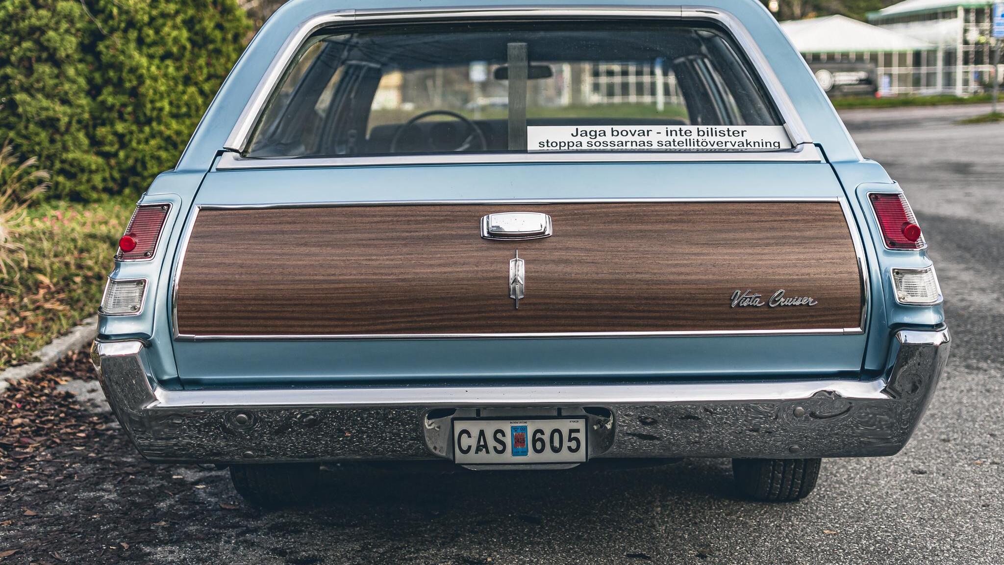 Exterior image of 1968 Oldsmobile Vista Cruiser