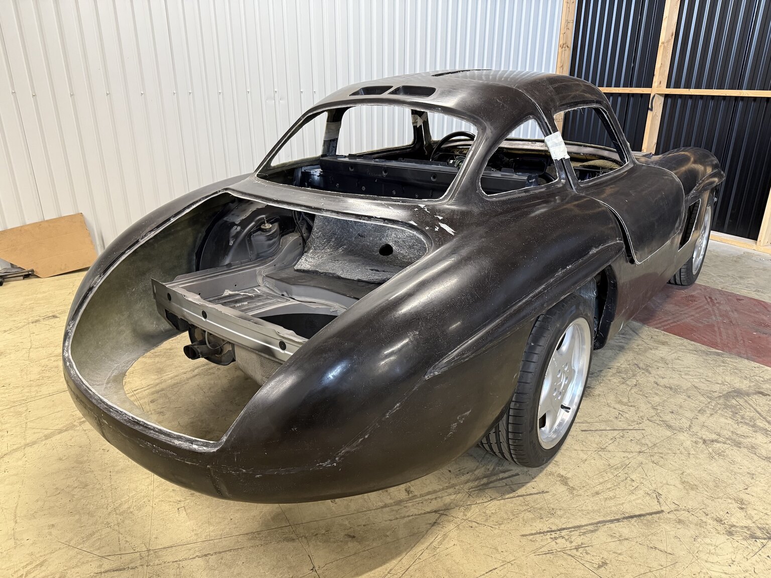 Exterior image of 2000 Mercedes-Benz SLK 230 "Gullwing" (4)