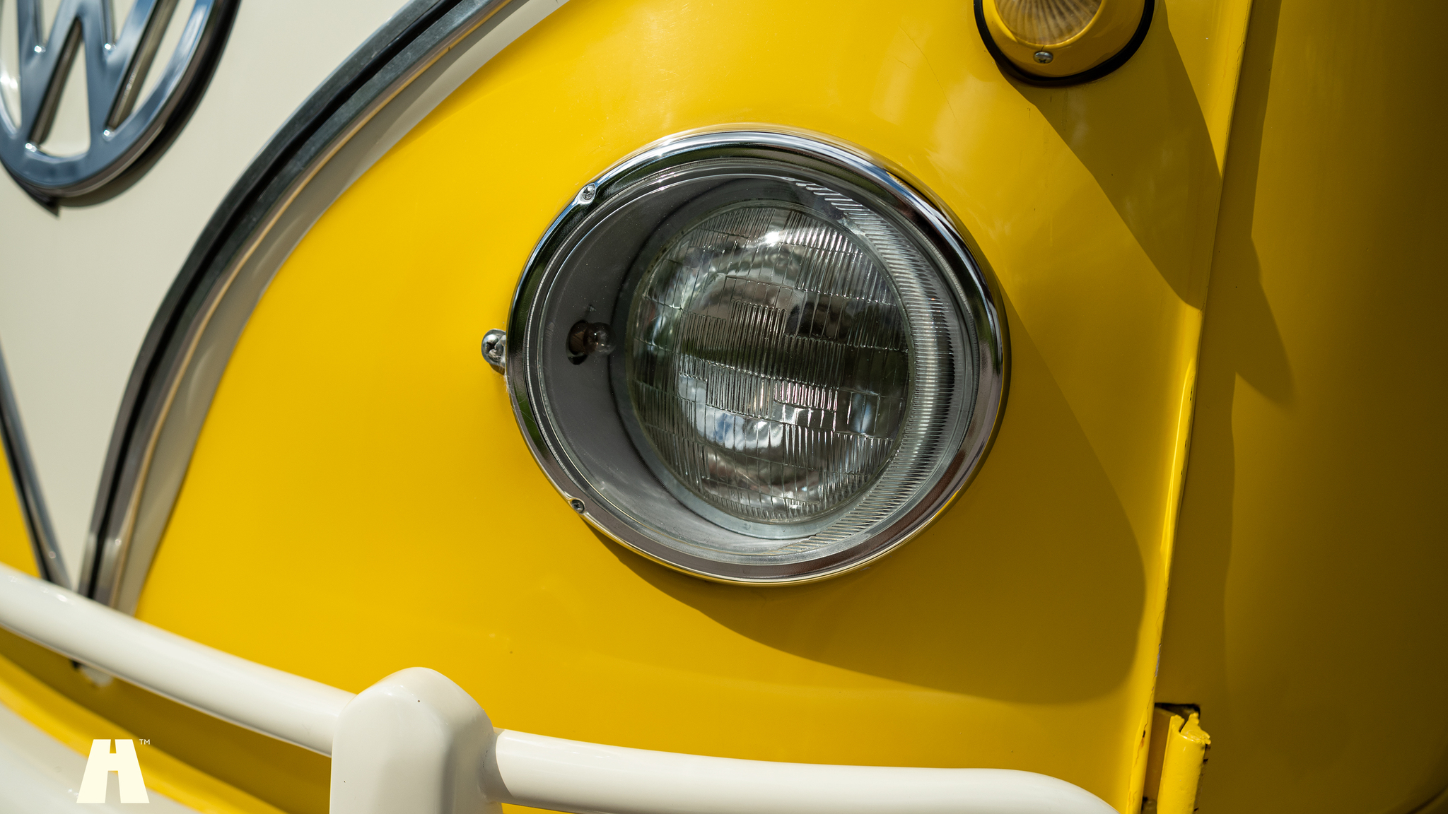 Exteriörbild på 1974 Volkswagen T1 Split Window  