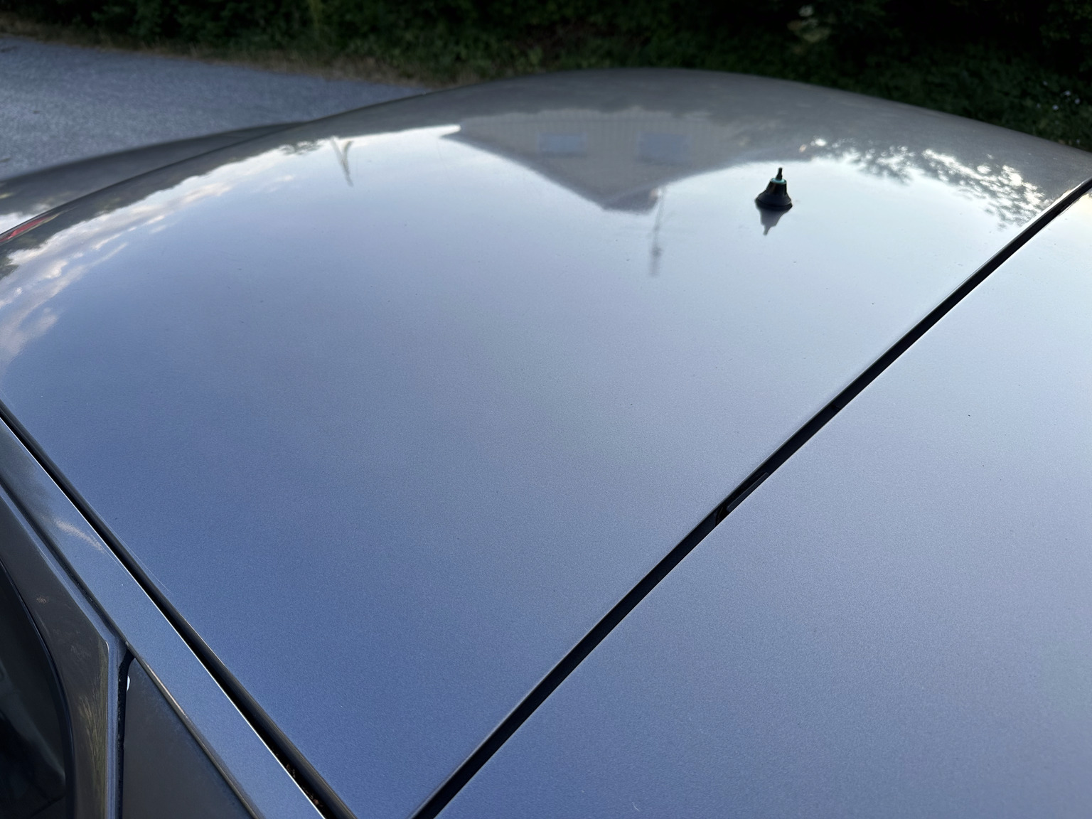 Exterior image of 1985 Porsche 928 (45)