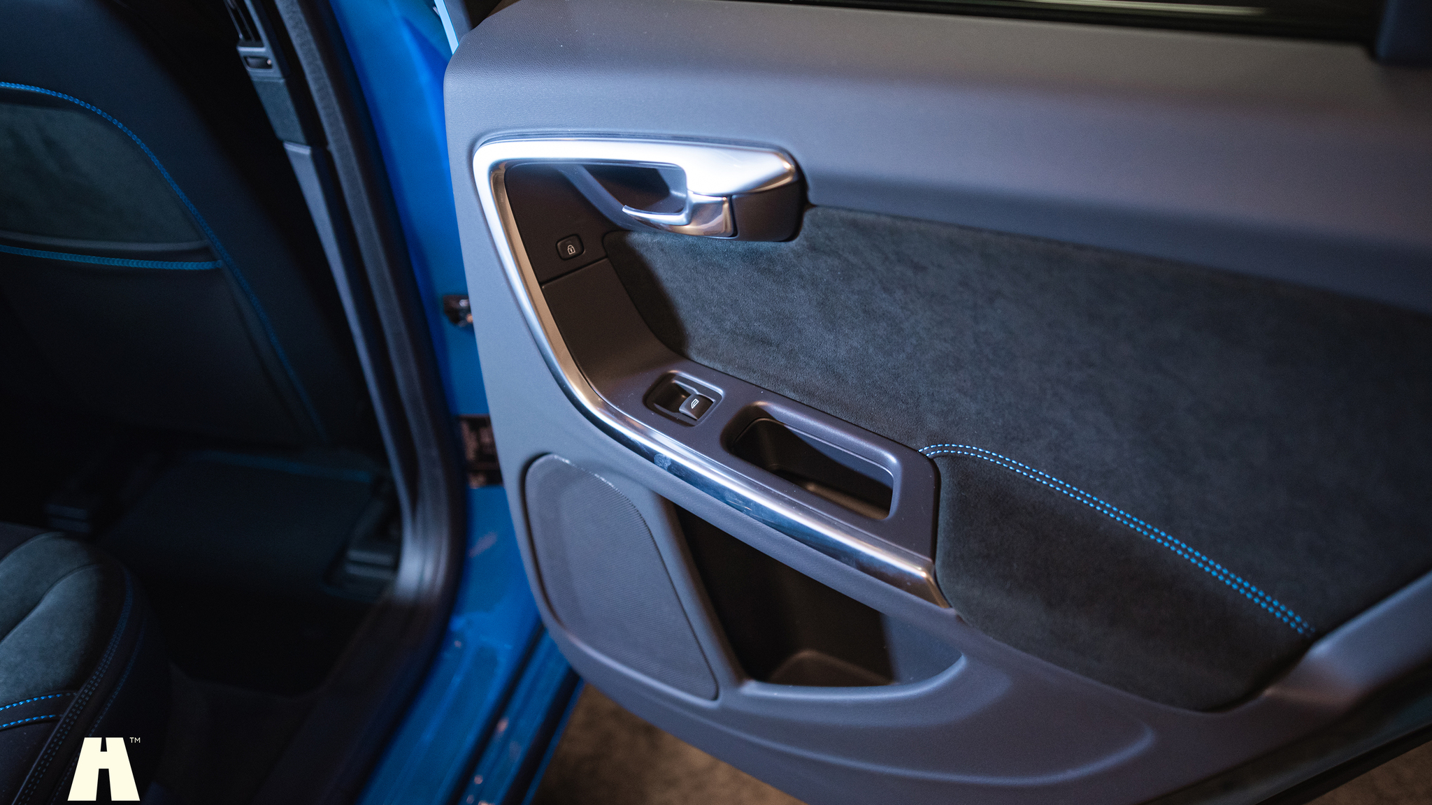 Interior image of 2017 Volvo V60 Polestar T6