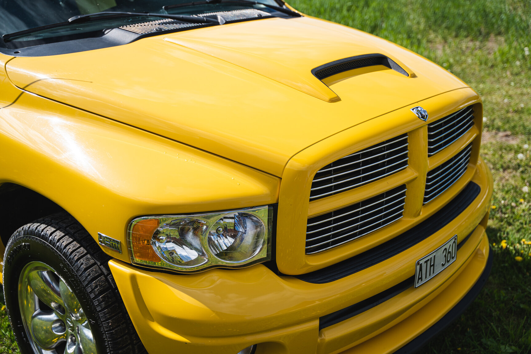 Aussenfoto 2005 Dodge Ram 1500 Bumble Bee