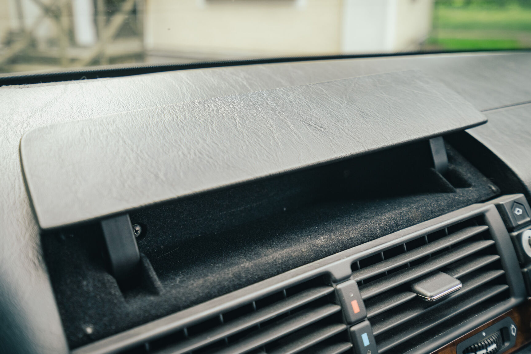 Innenraumfoto von 1992 Mercedes-Benz 500 SE (38)