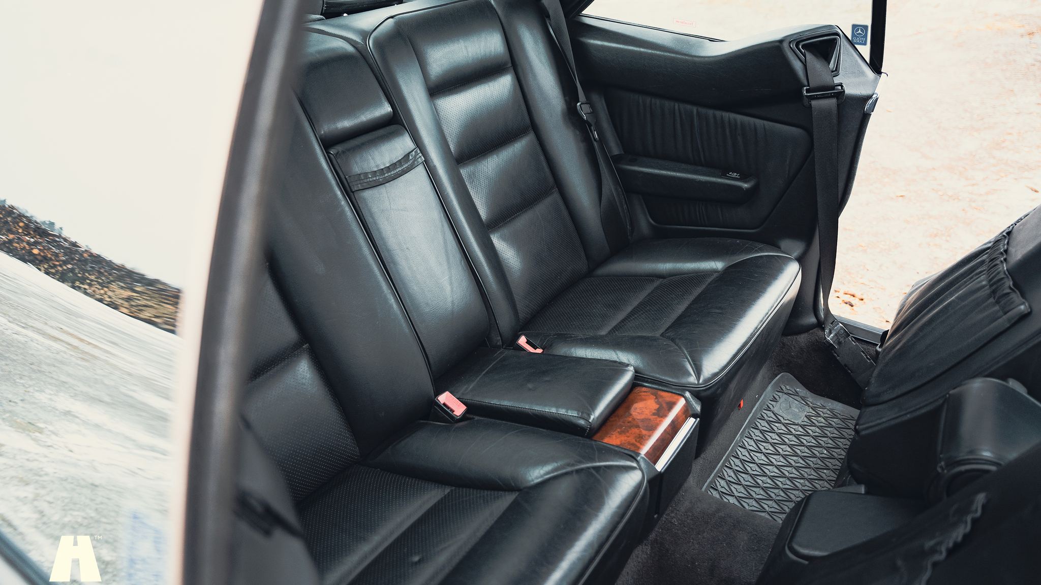 Interior image of 1990 Mercedes 300 CE-24