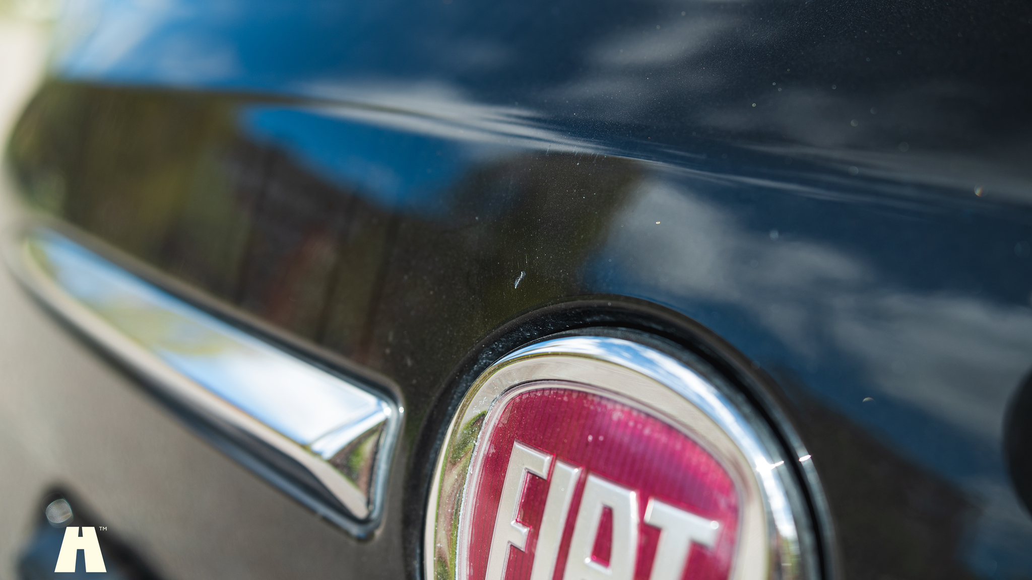 Exterior image of 2012 FIAT 500 GUCCI