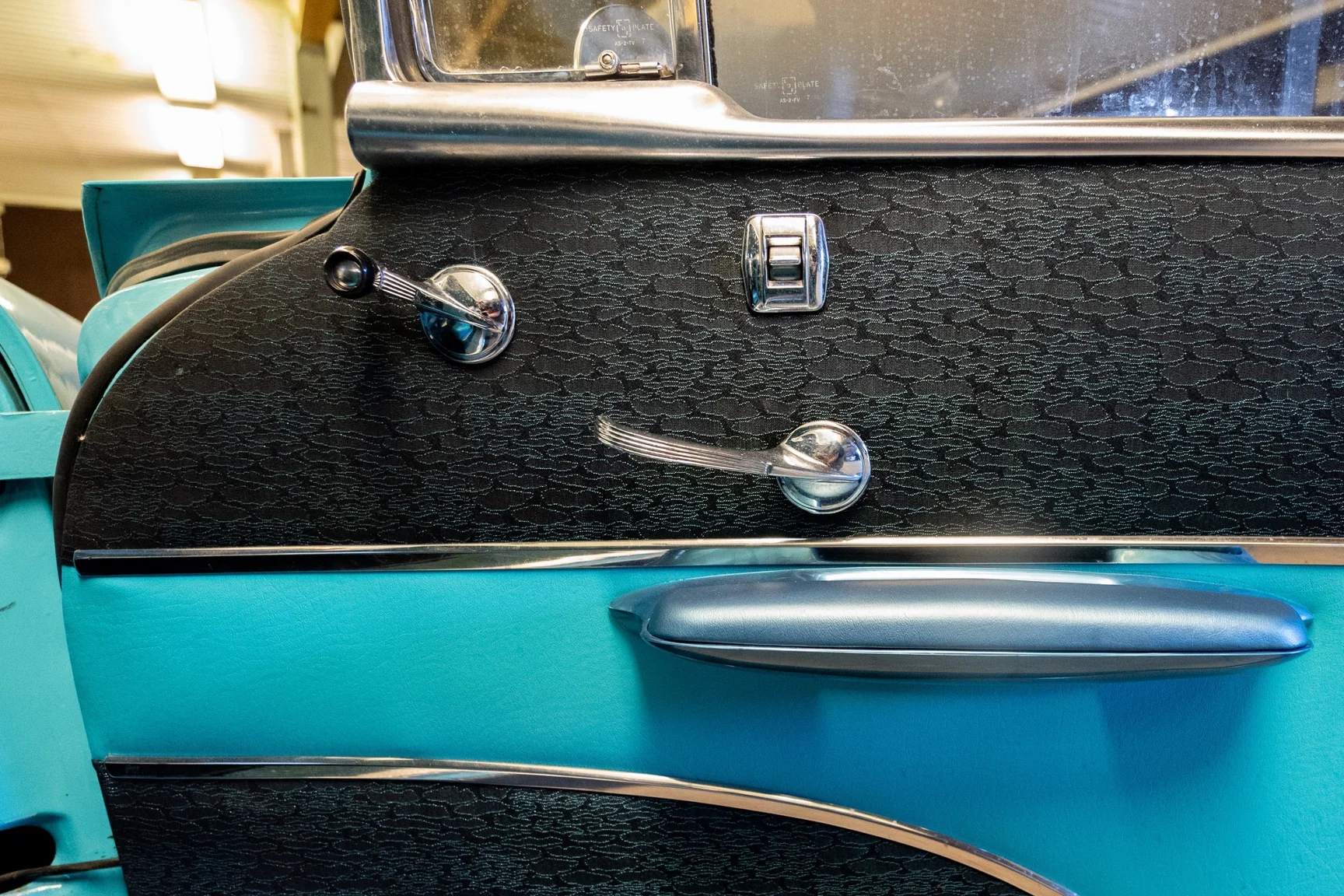 Innenraumfoto von 1957 Chevrolet Bel Air Sport Coupé (29)