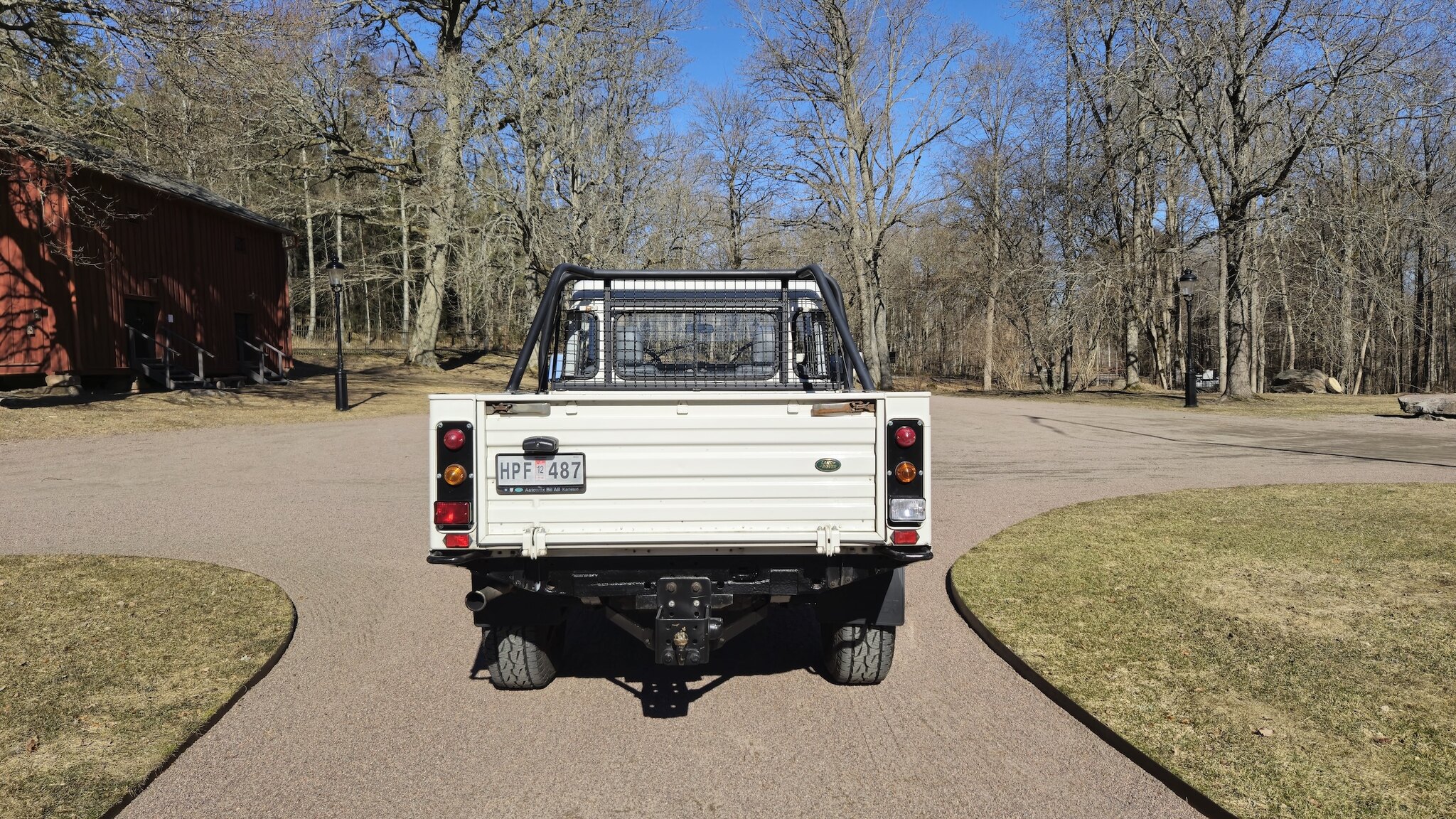 Exterior image of 1999 Land Rover Defender Single Cab Pickup