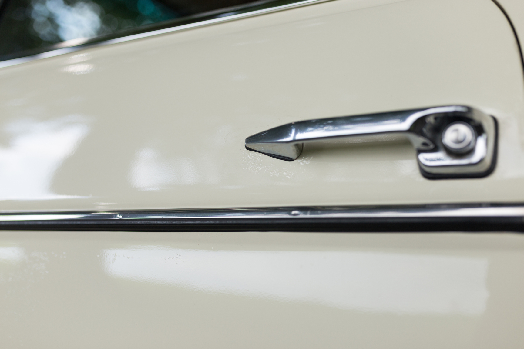 Exteriörbild på 1971 Mercedes 250 C