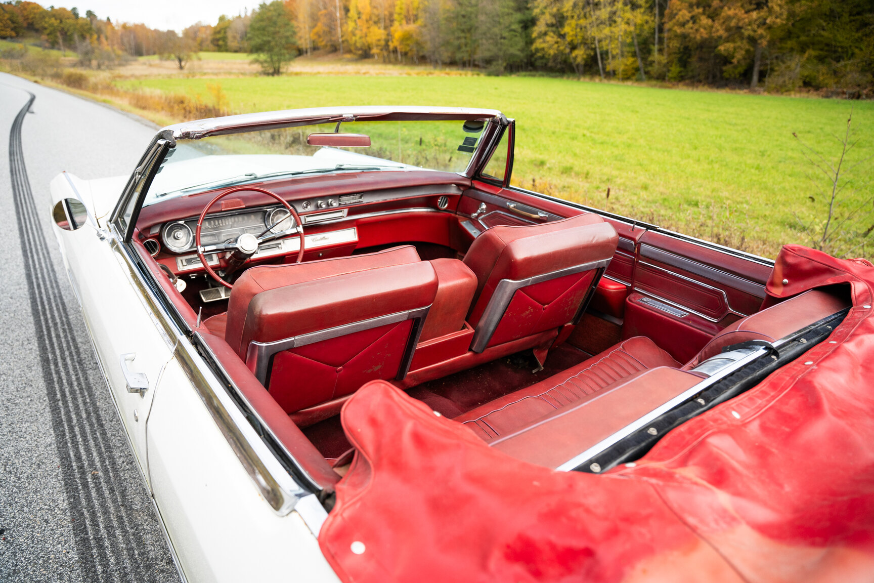 Innenraumfoto von 1965 Cadillac De Ville convertible