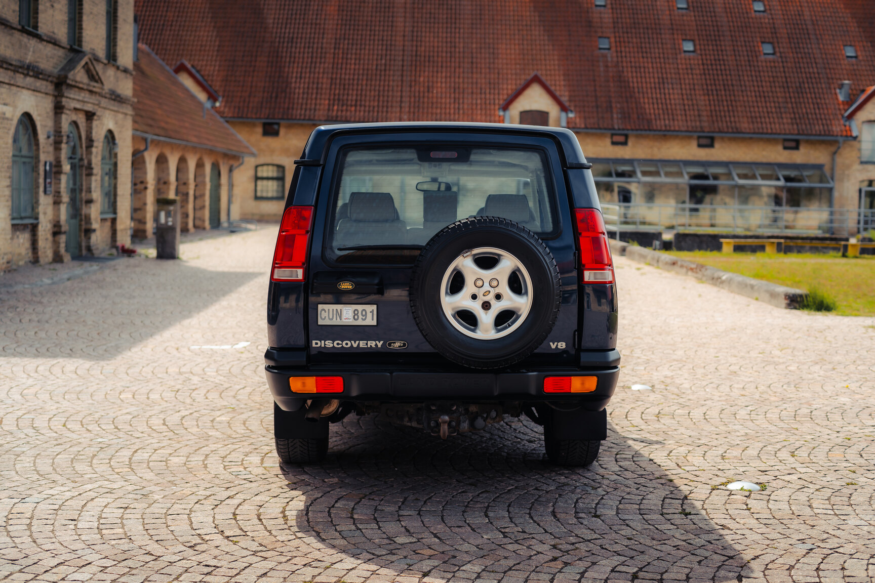 Exteriörbild på 1999 Landrover Discovery II V8