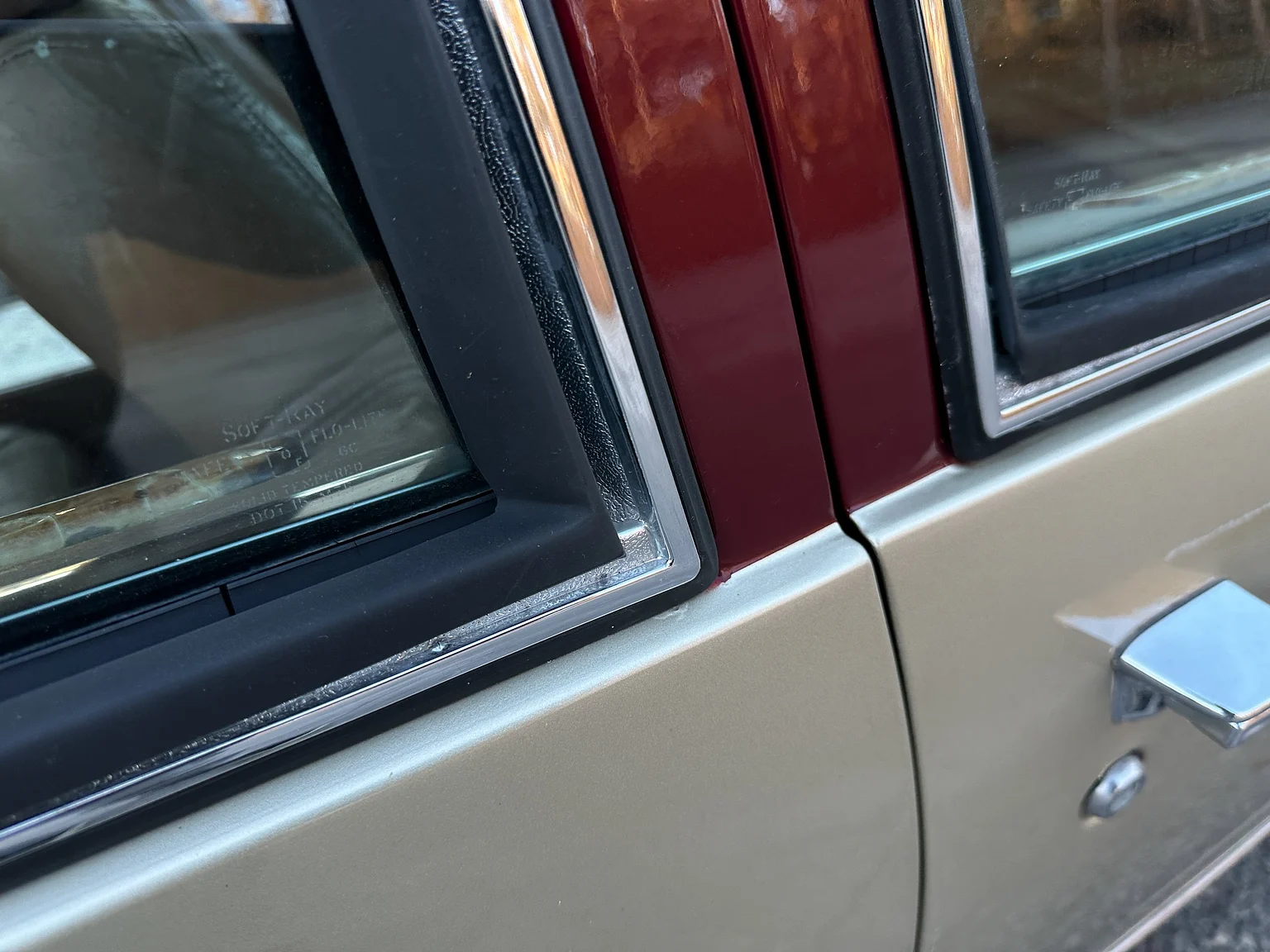 Exterior image of 1989 Cadillac Seville (112)