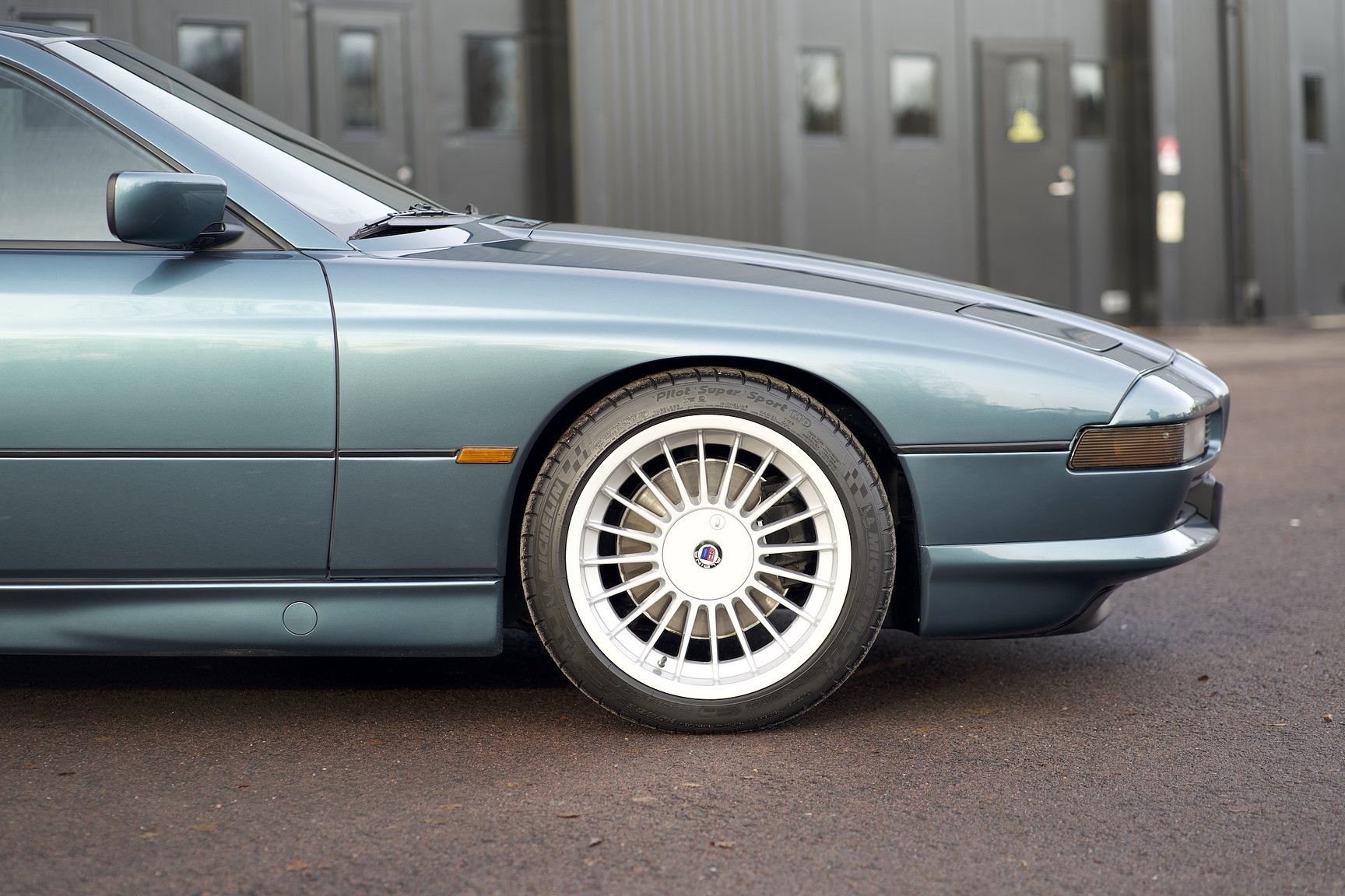 Aussenfoto 1992 BMW 850i 6-speed manual - NO RESERVE
