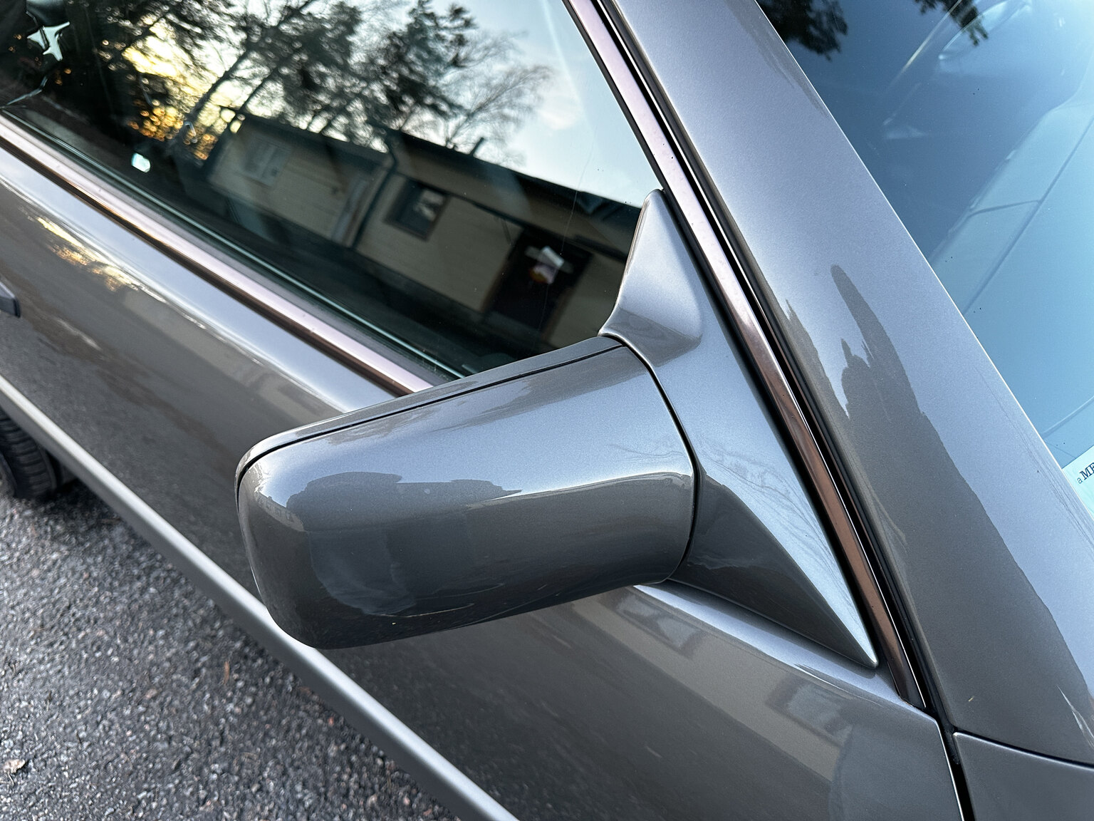 Exteriörbild på 1990 Mercedes-Benz SL500