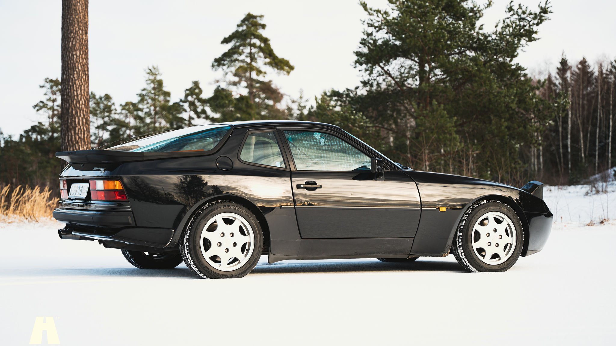 Exteriörbild på 1990 Porsche 944 S2 (13)
