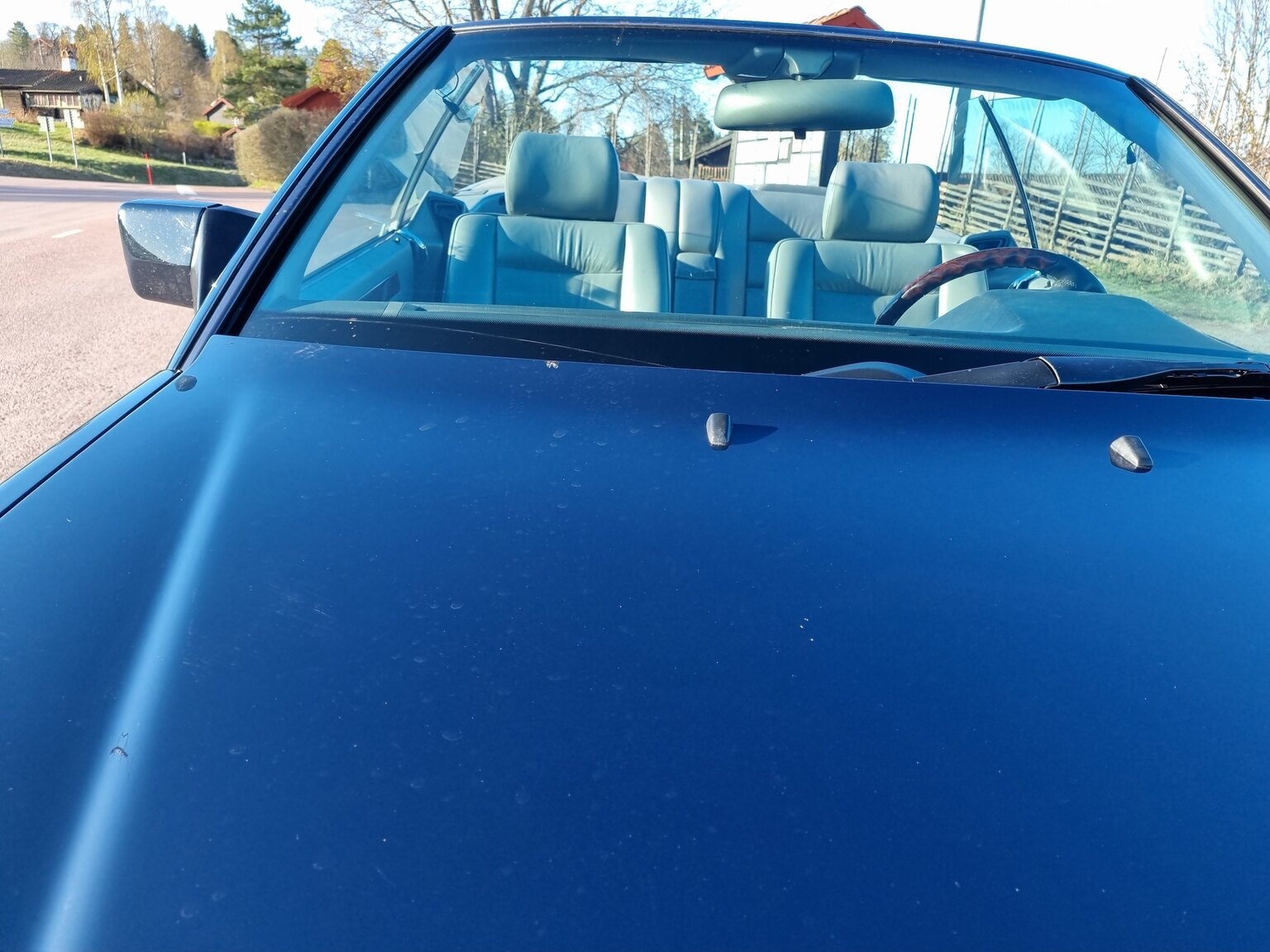 Exteriörbild på 1993 Mercedes-Benz 300 CE Cabriolet
