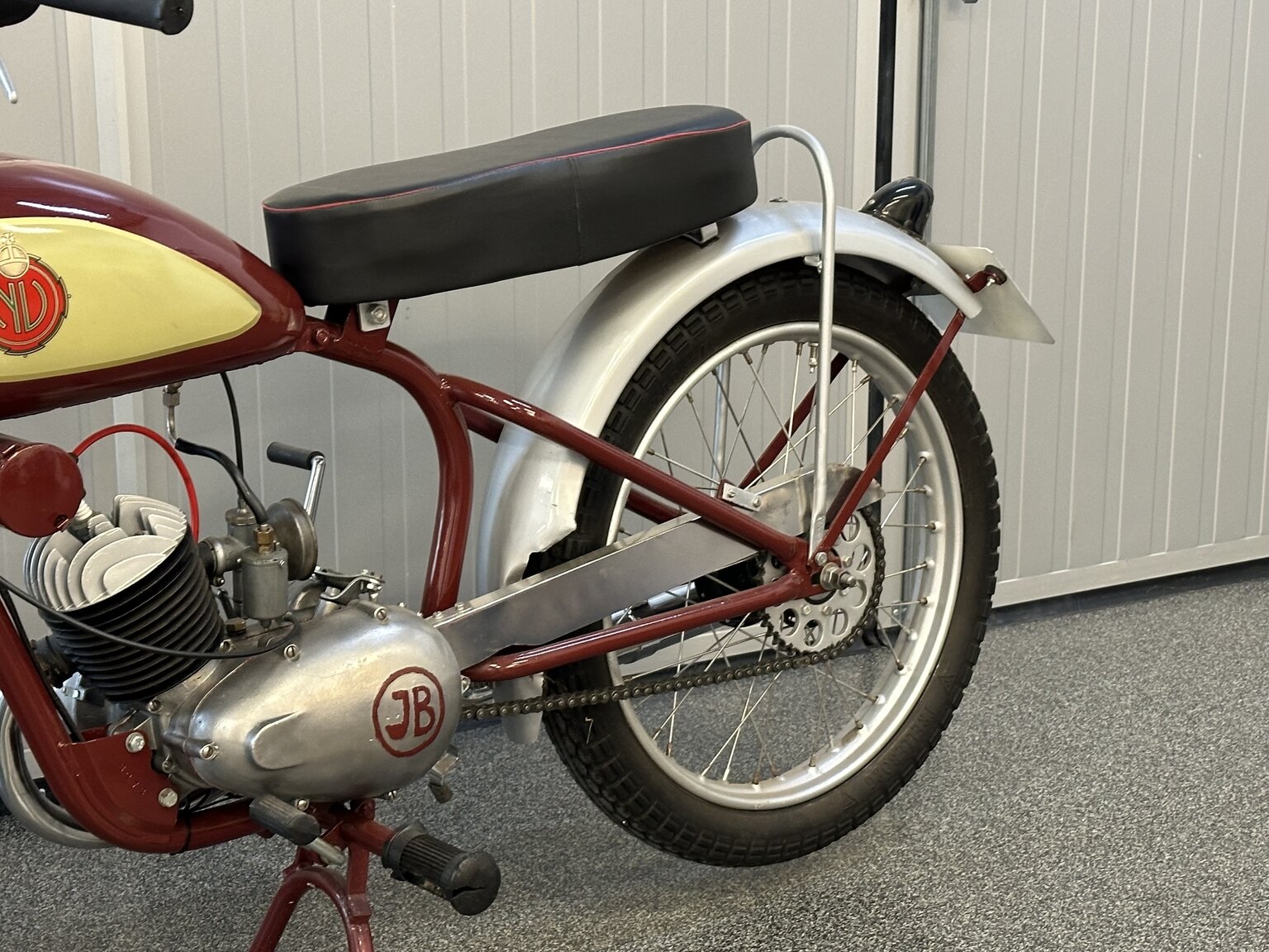 Exterior image of 1950 NV 125