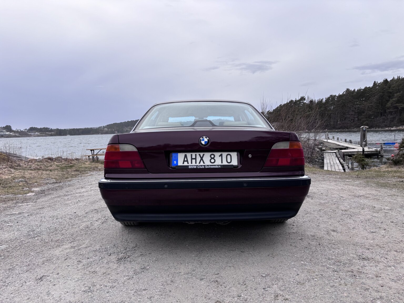 Exteriörbild på 1996 BMW 728iA
