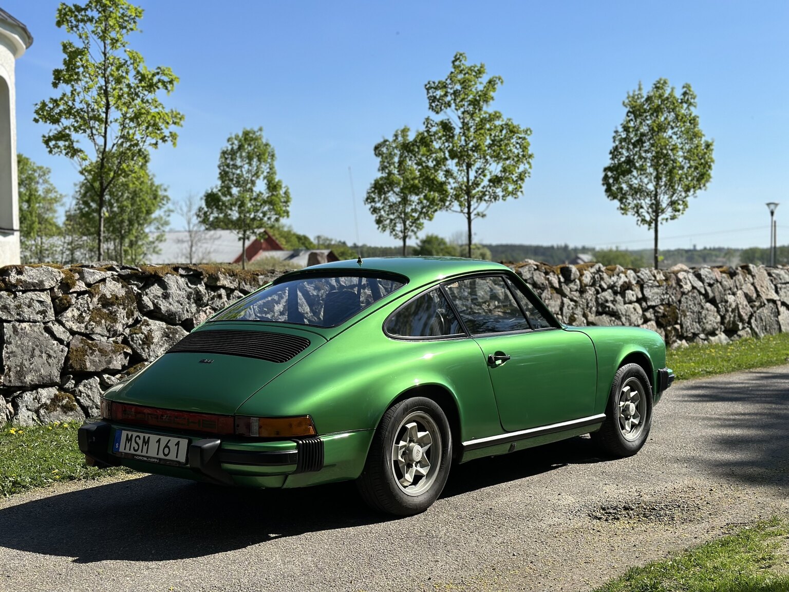 Aussenfoto 1975 Porsche 911
