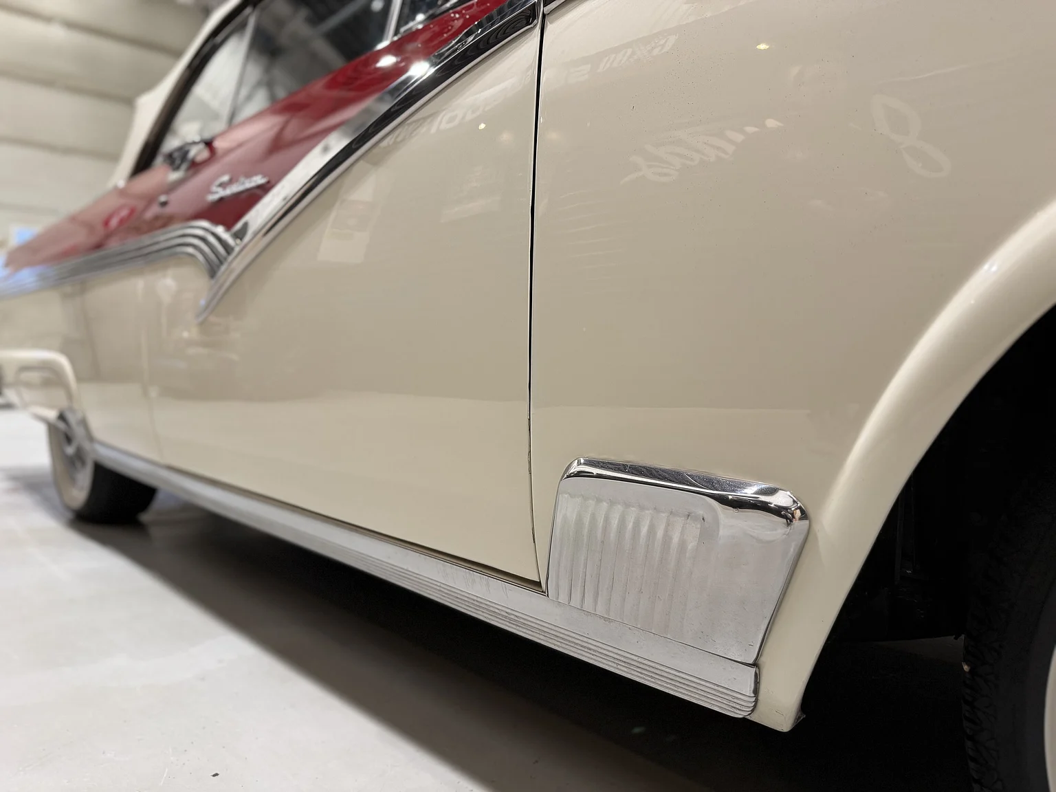 Aussenfoto 1956 Ford Fairlane Sunliner V8 5.1 (82)