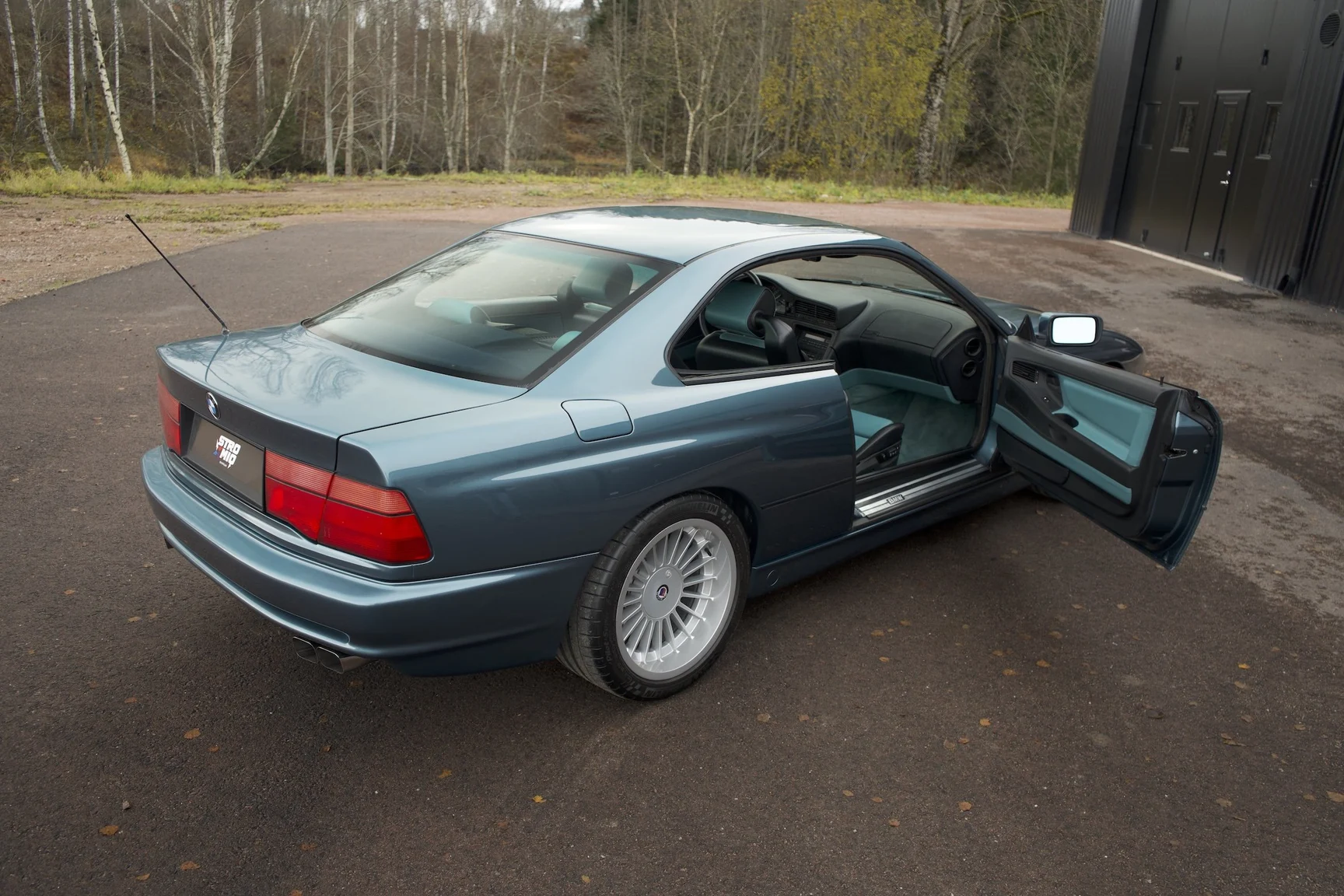 Aussenfoto 1992 BMW 850i 6-speed manual - 1 of 49 (106)