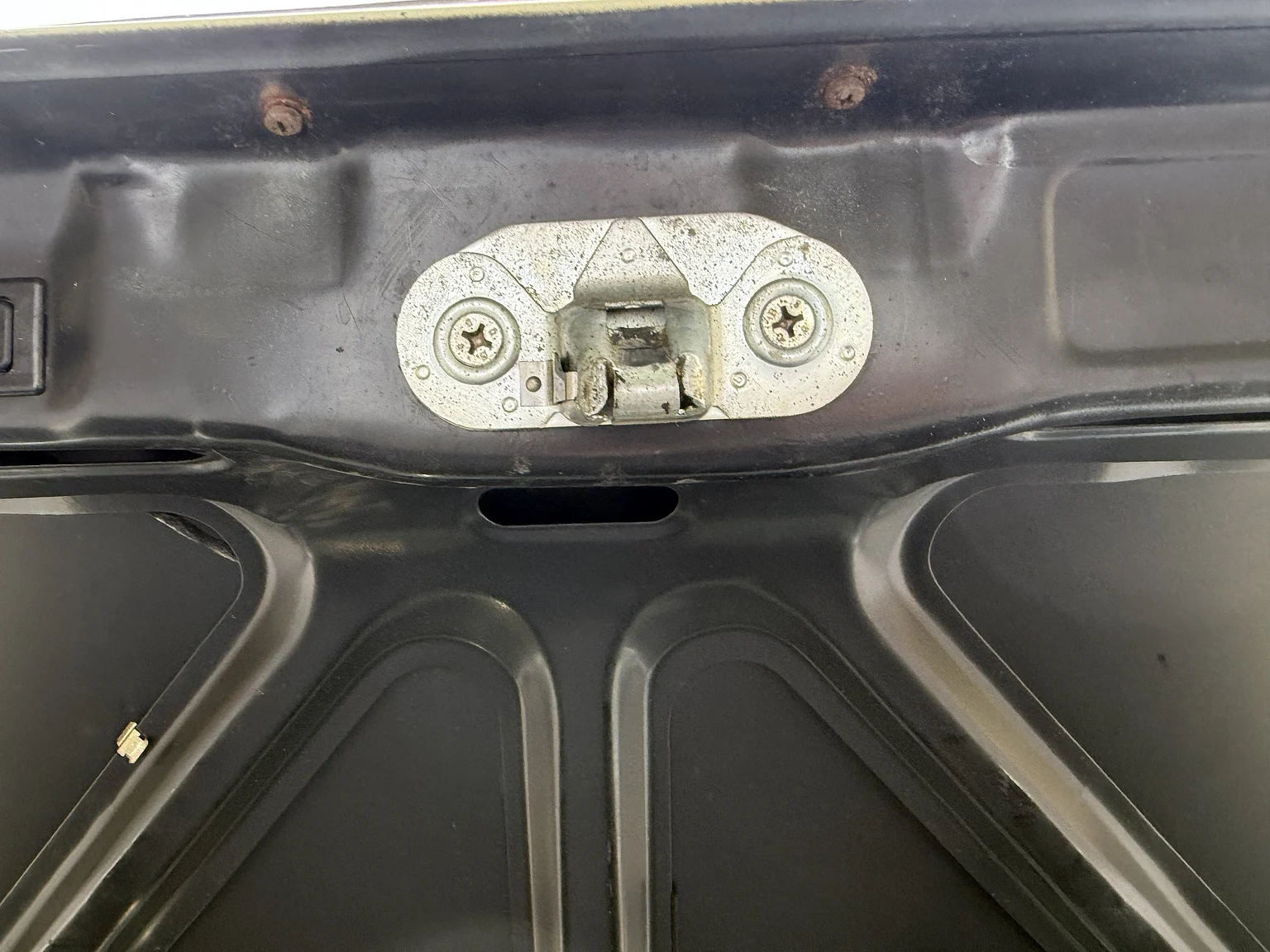 Interior image of 1974 Mercedes-Benz 230 Automatic (109)