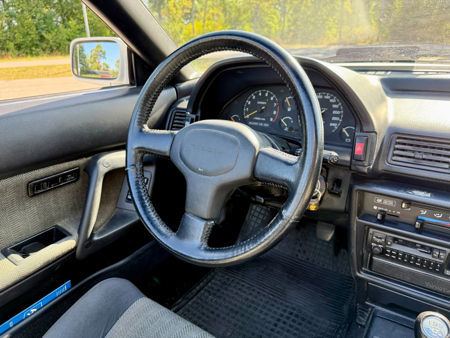 Innenraumfoto von 1988 Toyota Celica Cabriolet (27)