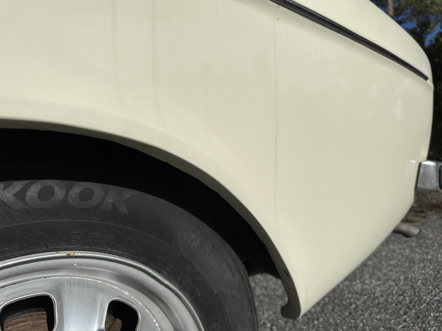 Exterior image of 1973 Volvo 142