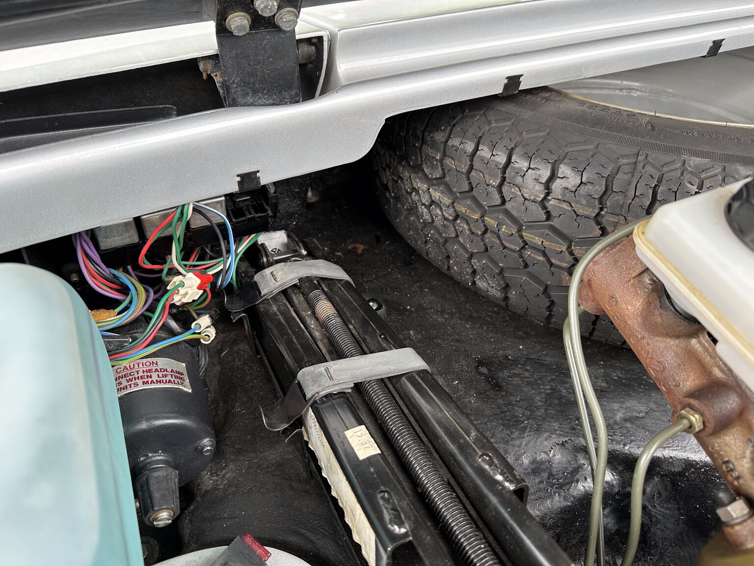 Image of 1987 Lotus Esprit S3 mechanics
