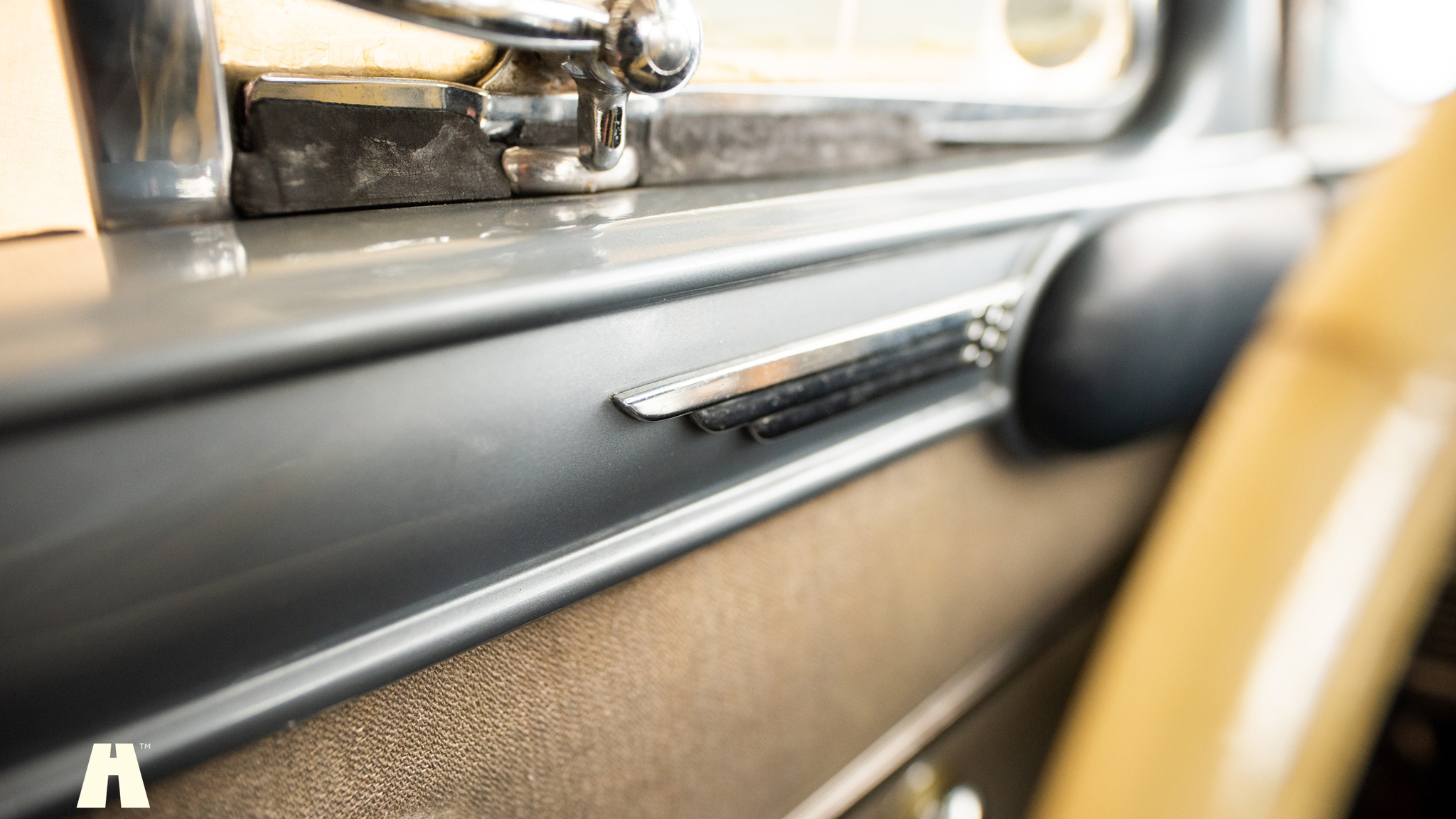 Innenraumfoto von 1950 Chrysler Windsor Club Coupé (19)