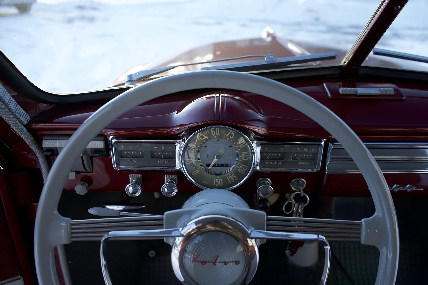 Interior image of 1953 Volvo PV444 DS (43)