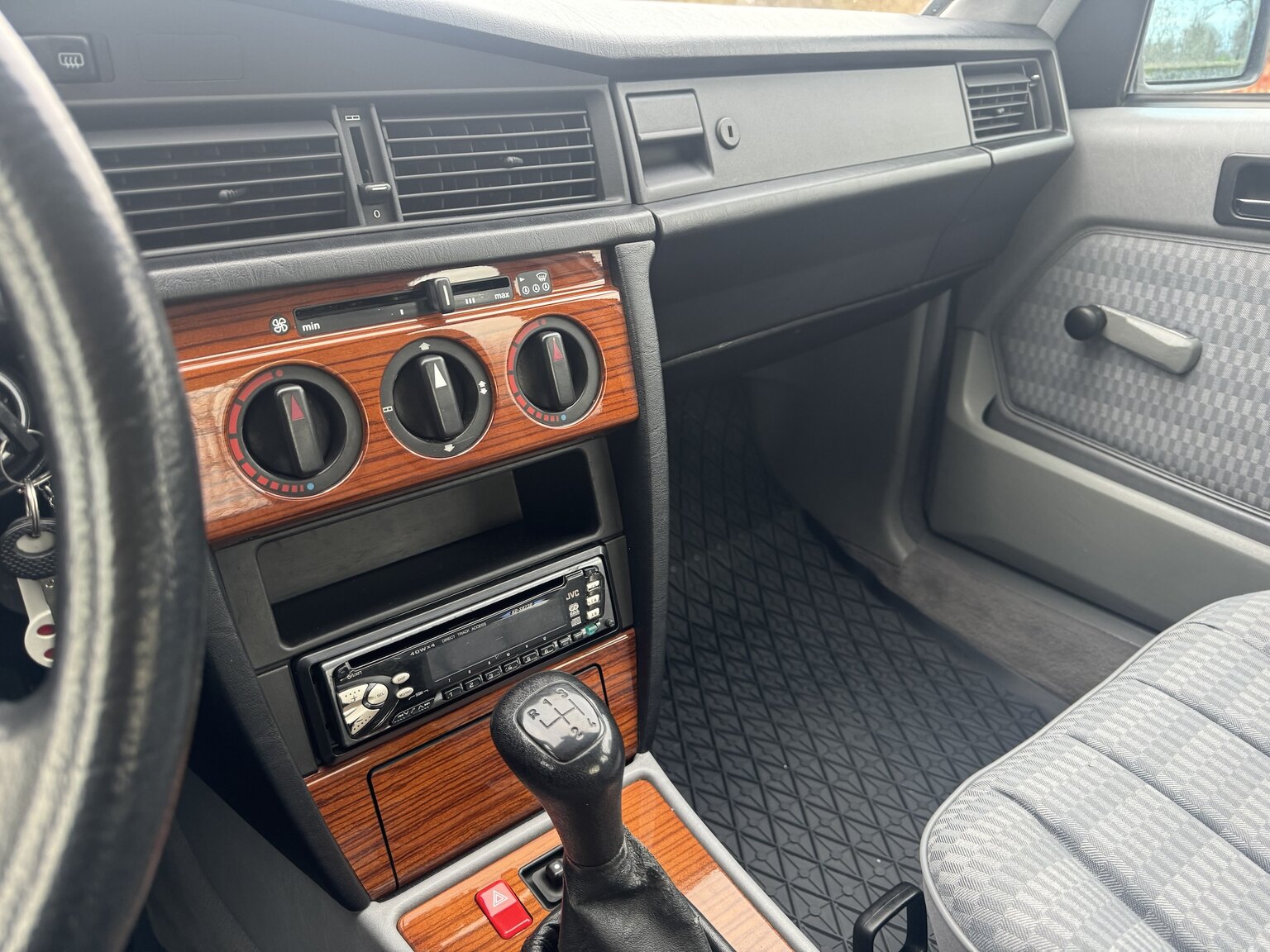 Interiörbild 1992 Mercedes-Benz 190 D