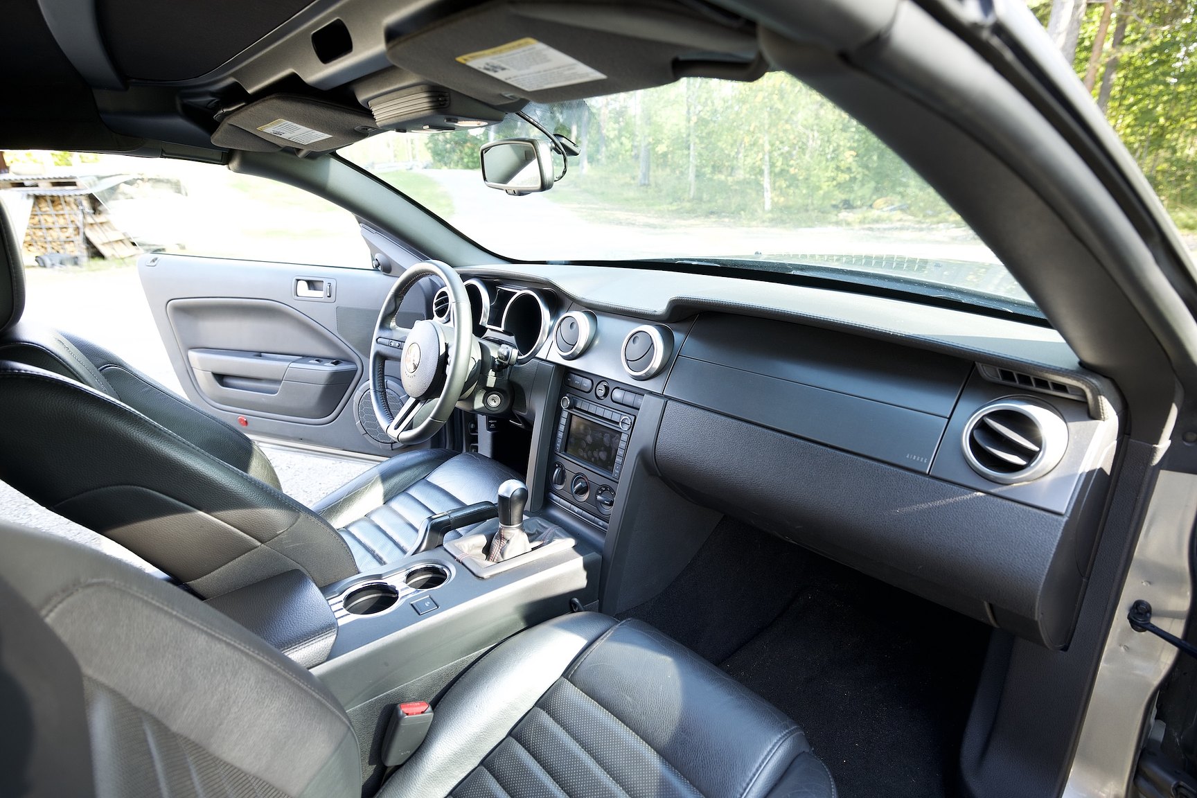 Interior image of 2008 Ford Mustang Shelby GT500 Convertible Manuell
