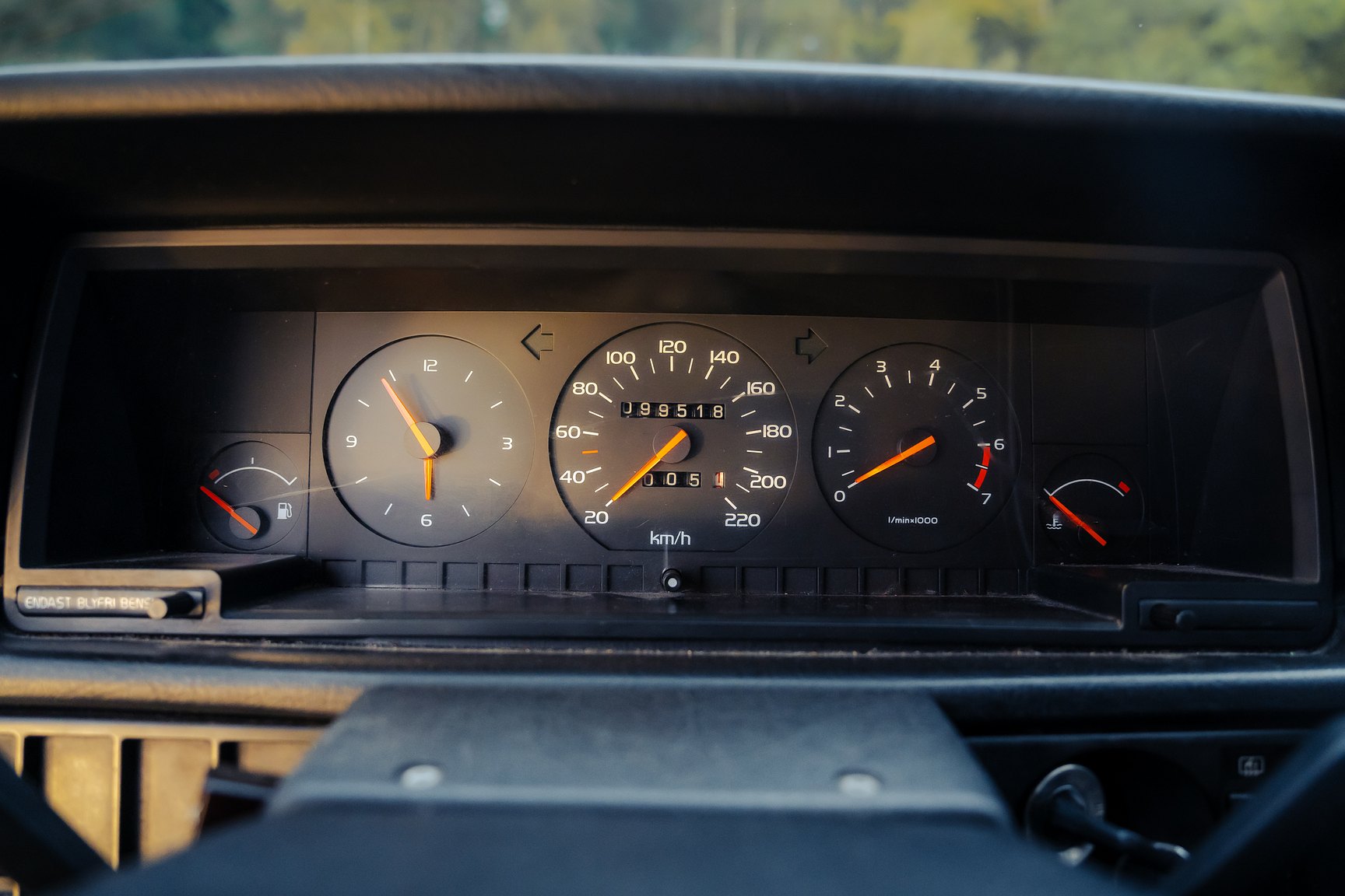 Interiörbild 1990 Volvo 740 GL